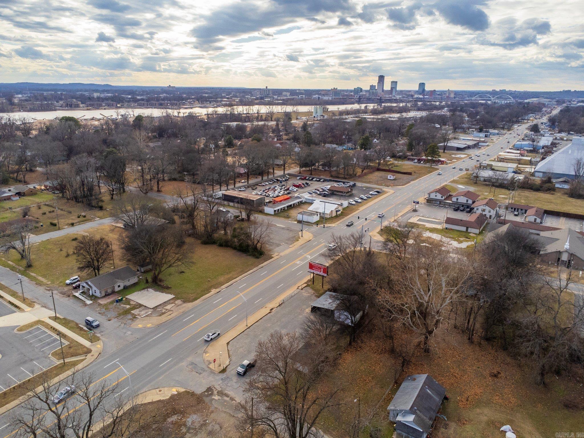 2611 E Broadway  North Little Rock, AR