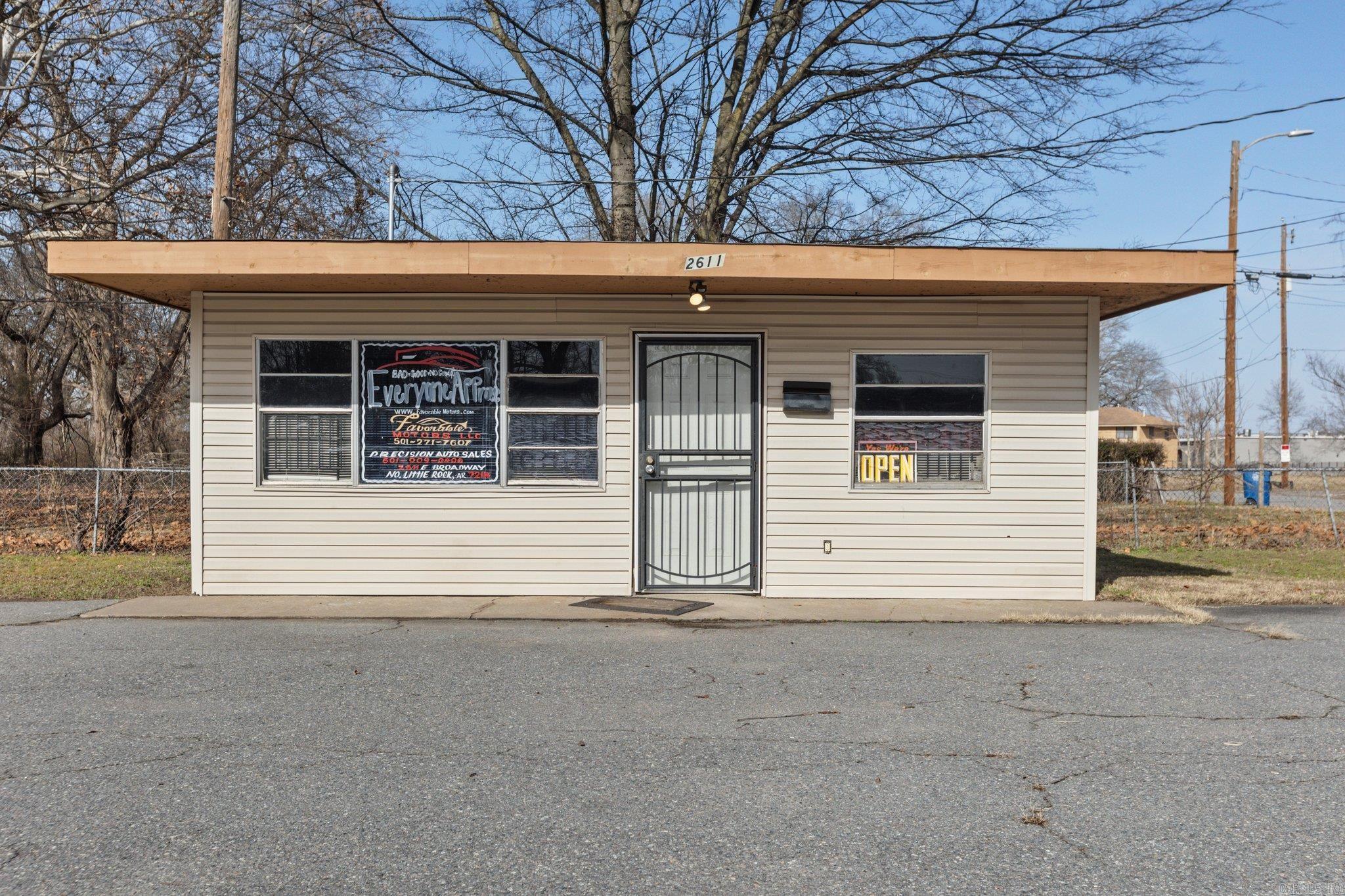 2611 E Broadway  North Little Rock, AR