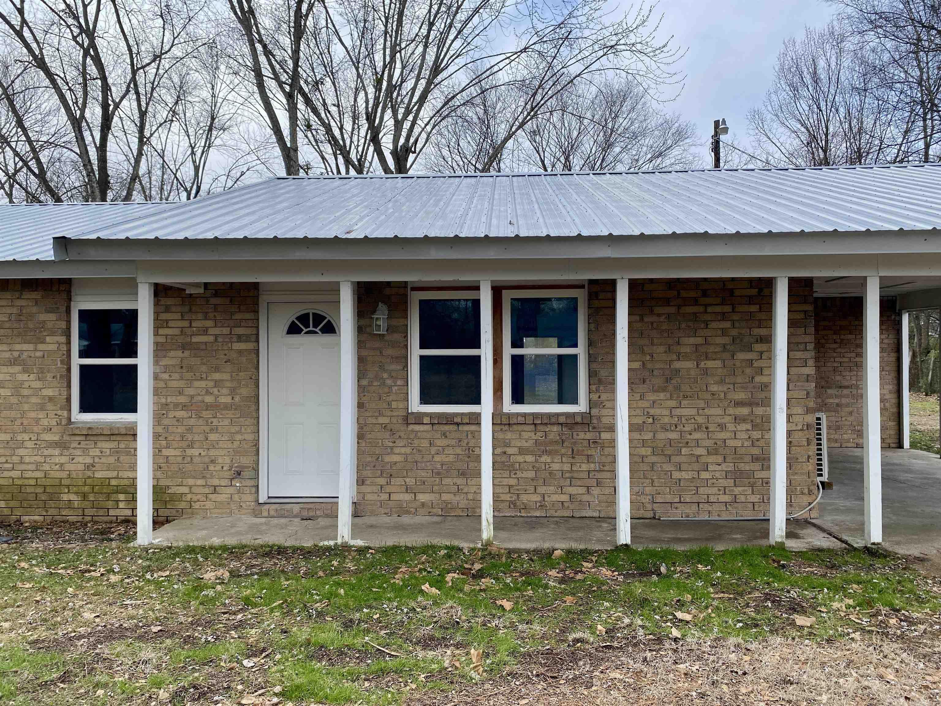 1204  Crescent  Paris, AR