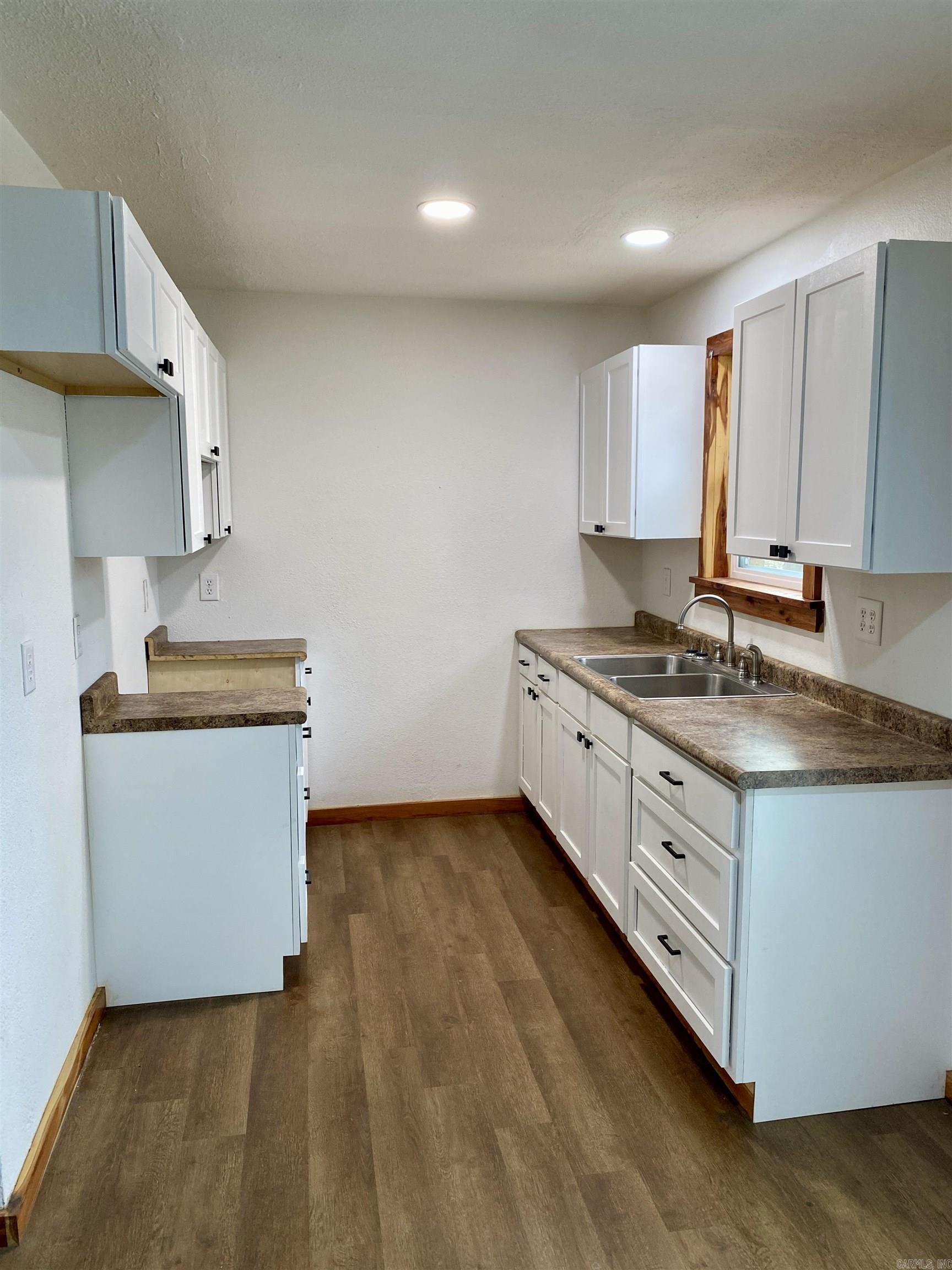 1204  Crescent  Paris, AR