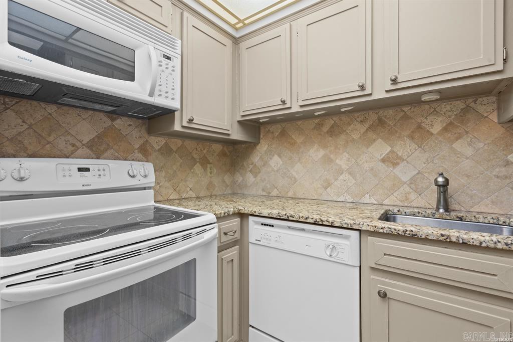 740  Weston  Hot Springs, AR