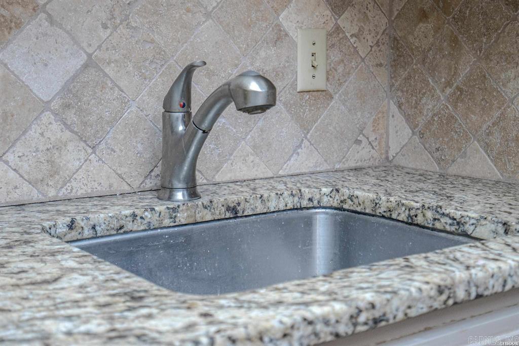 740  Weston  Hot Springs, AR