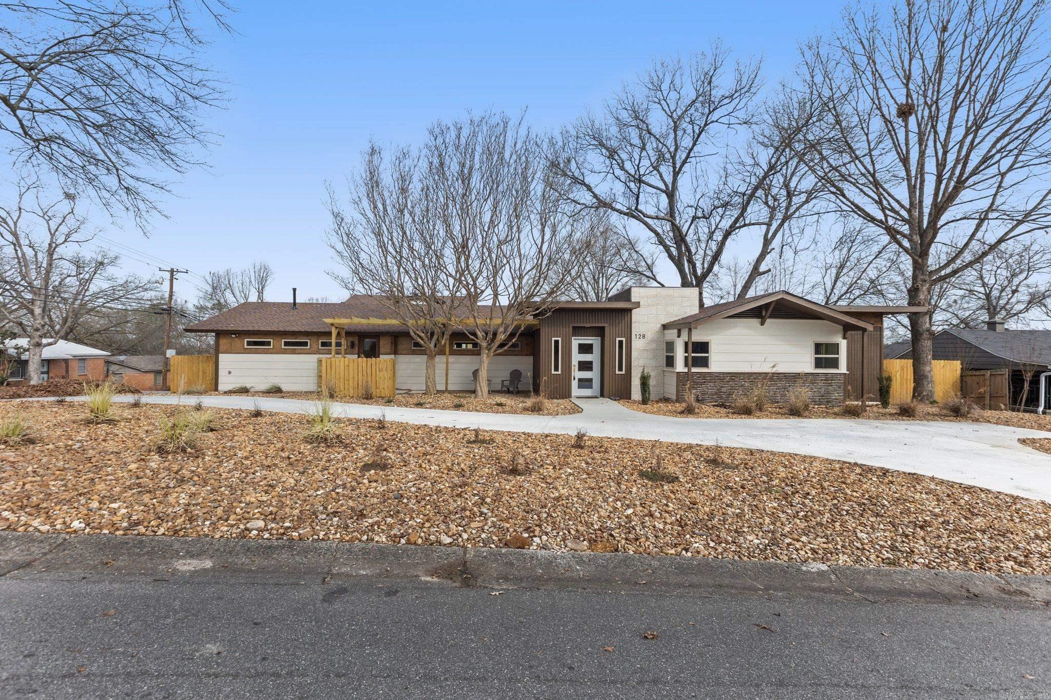 128  Dickson  Little Rock, AR
