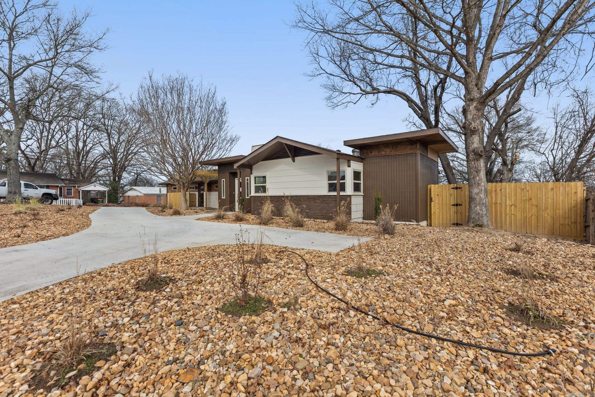 128  Dickson  Little Rock, AR