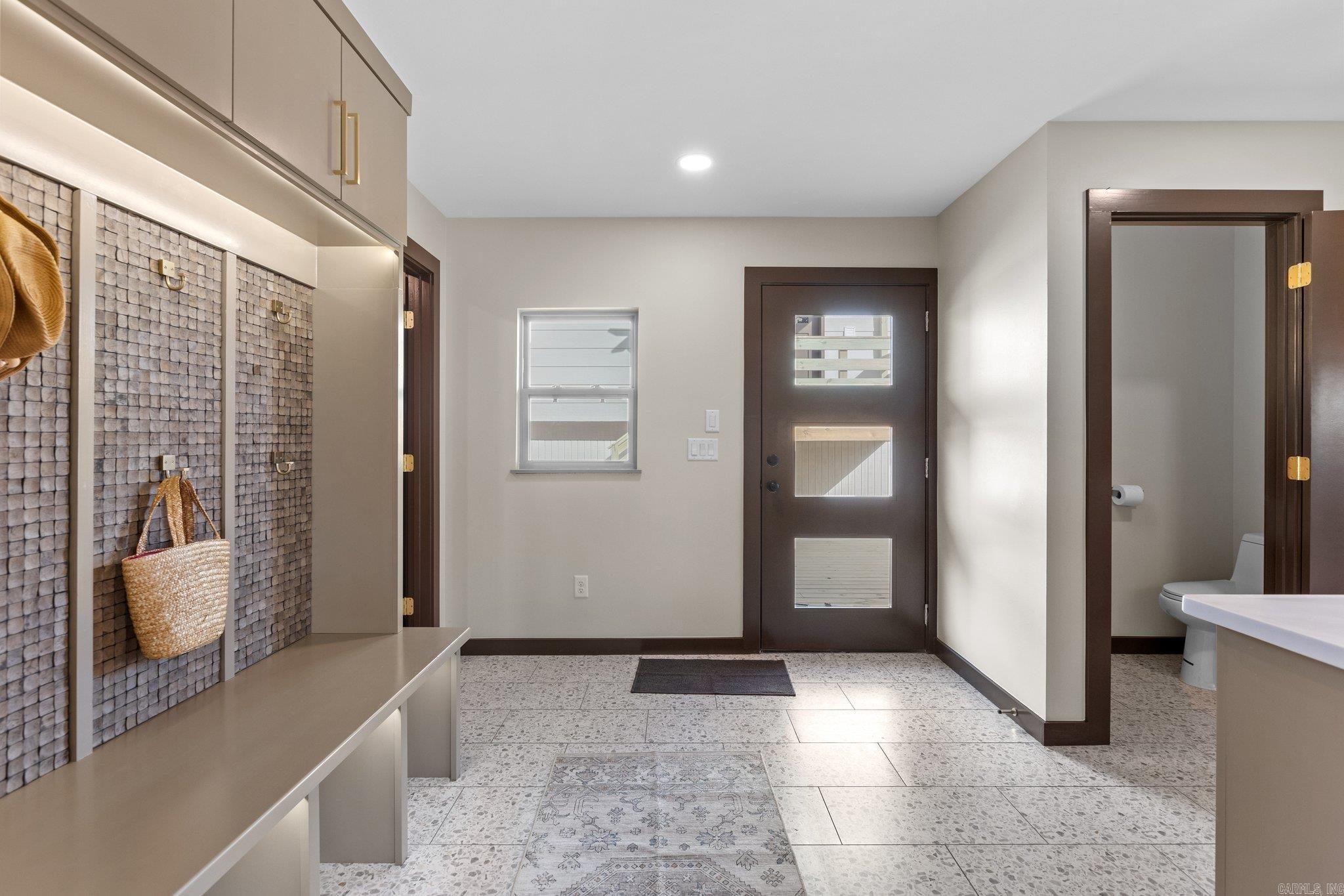 128  Dickson  Little Rock, AR