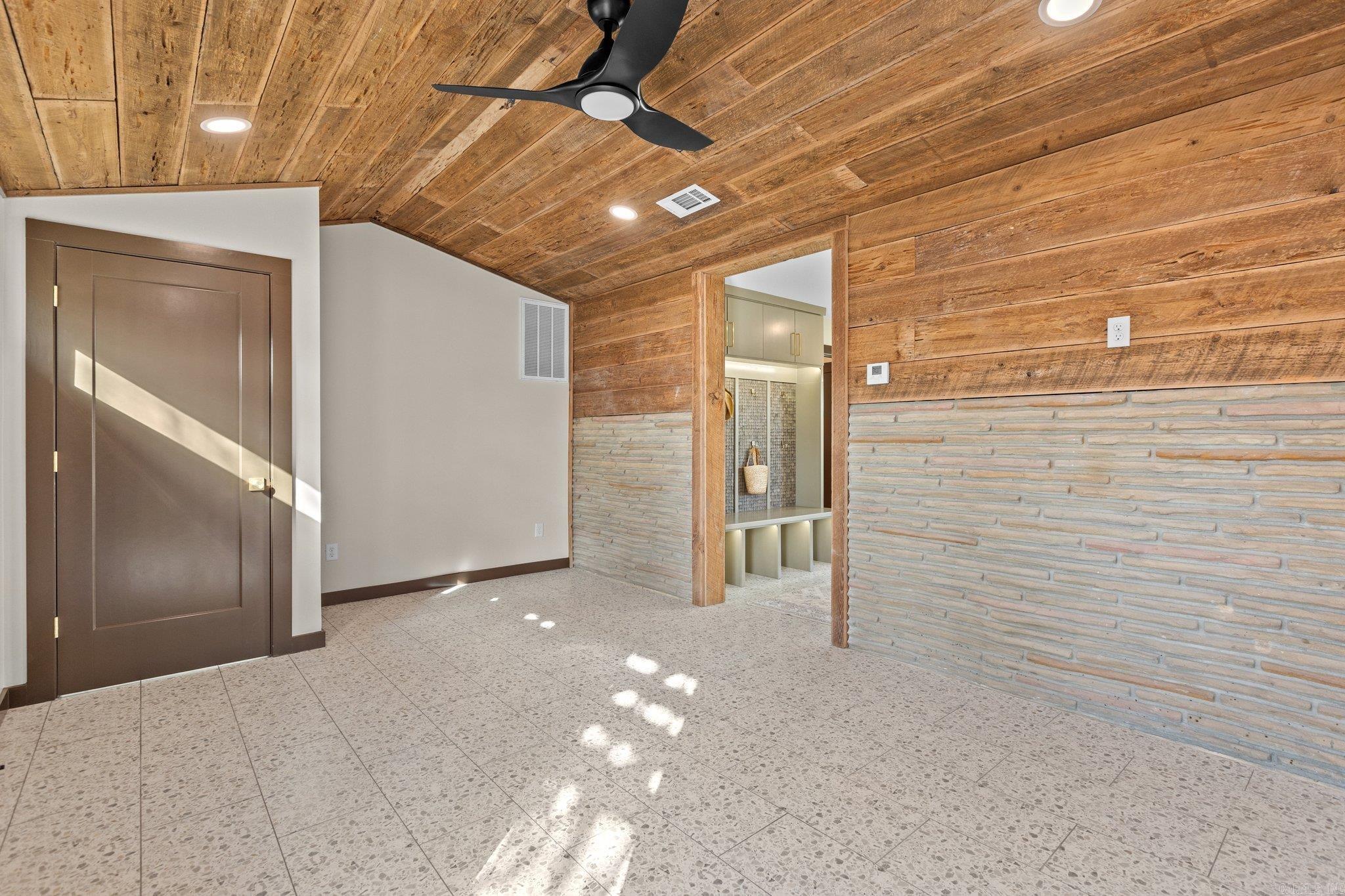 128  Dickson  Little Rock, AR