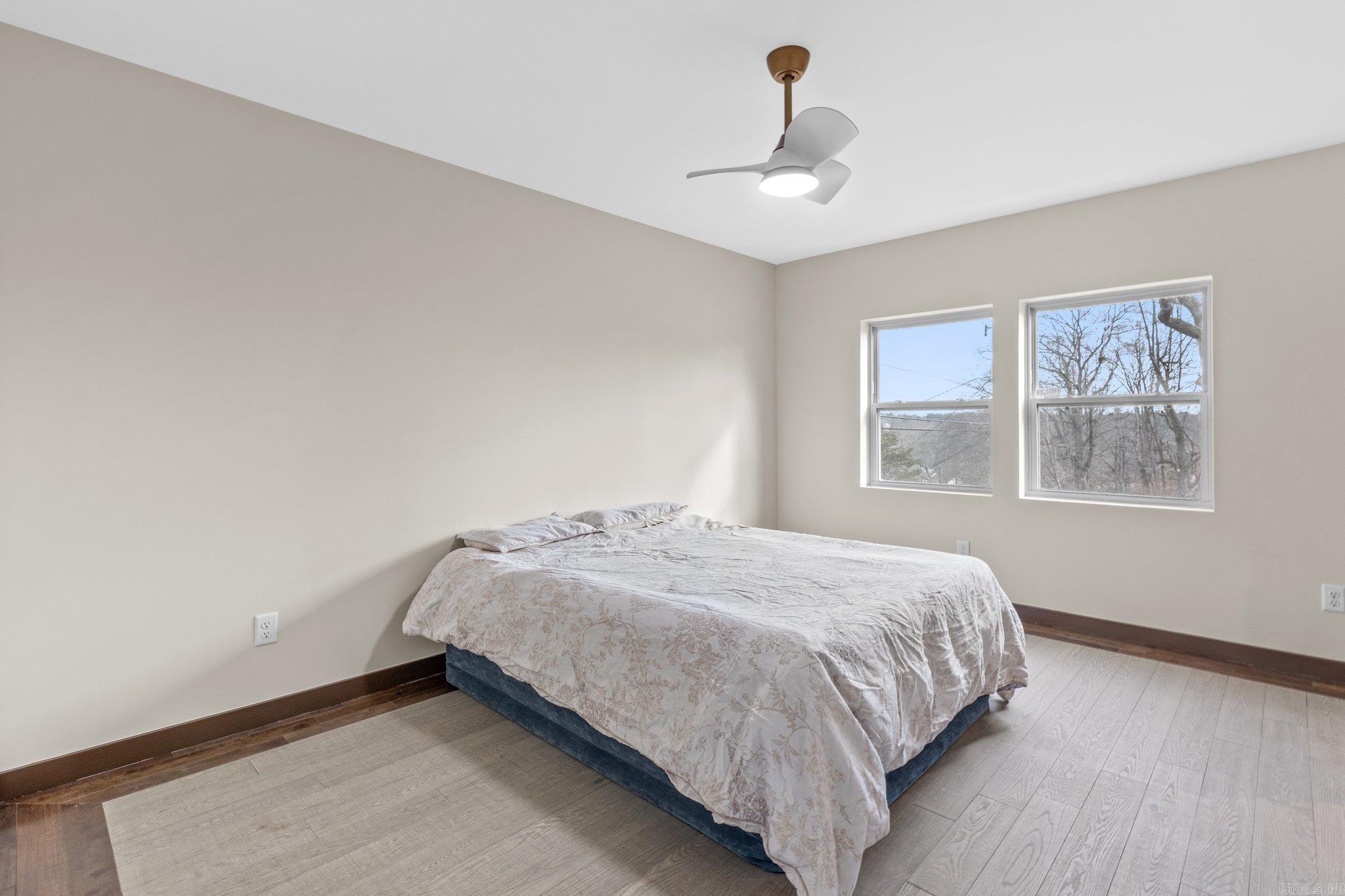 128  Dickson  Little Rock, AR