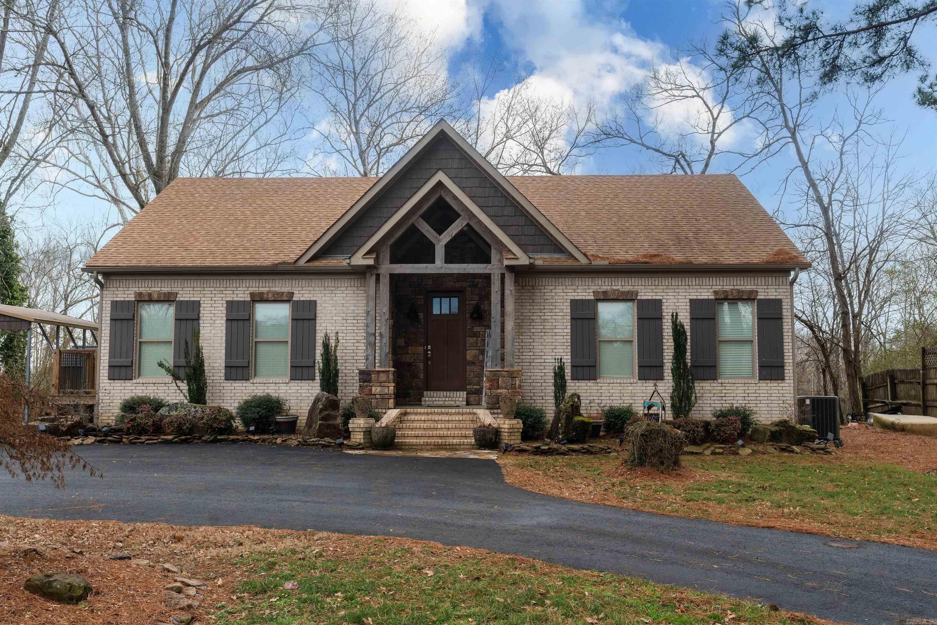 2119  Riverbend Rd.  Heber Springs, AR