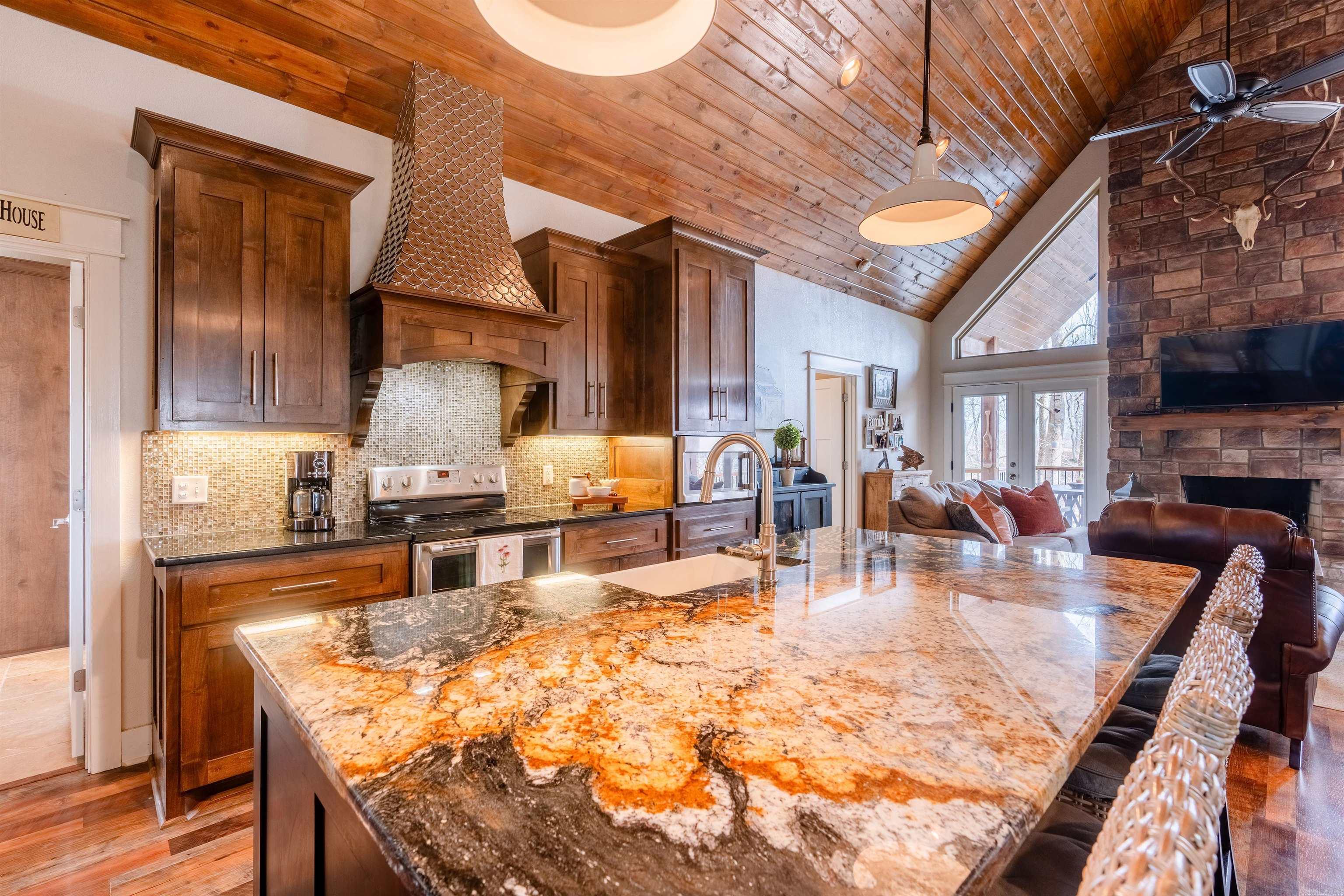 2119  Riverbend Rd.  Heber Springs, AR