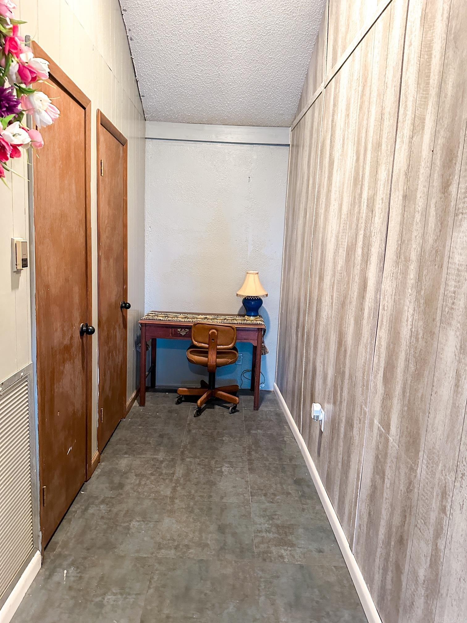 4149  Henderson Road  Clinton, AR