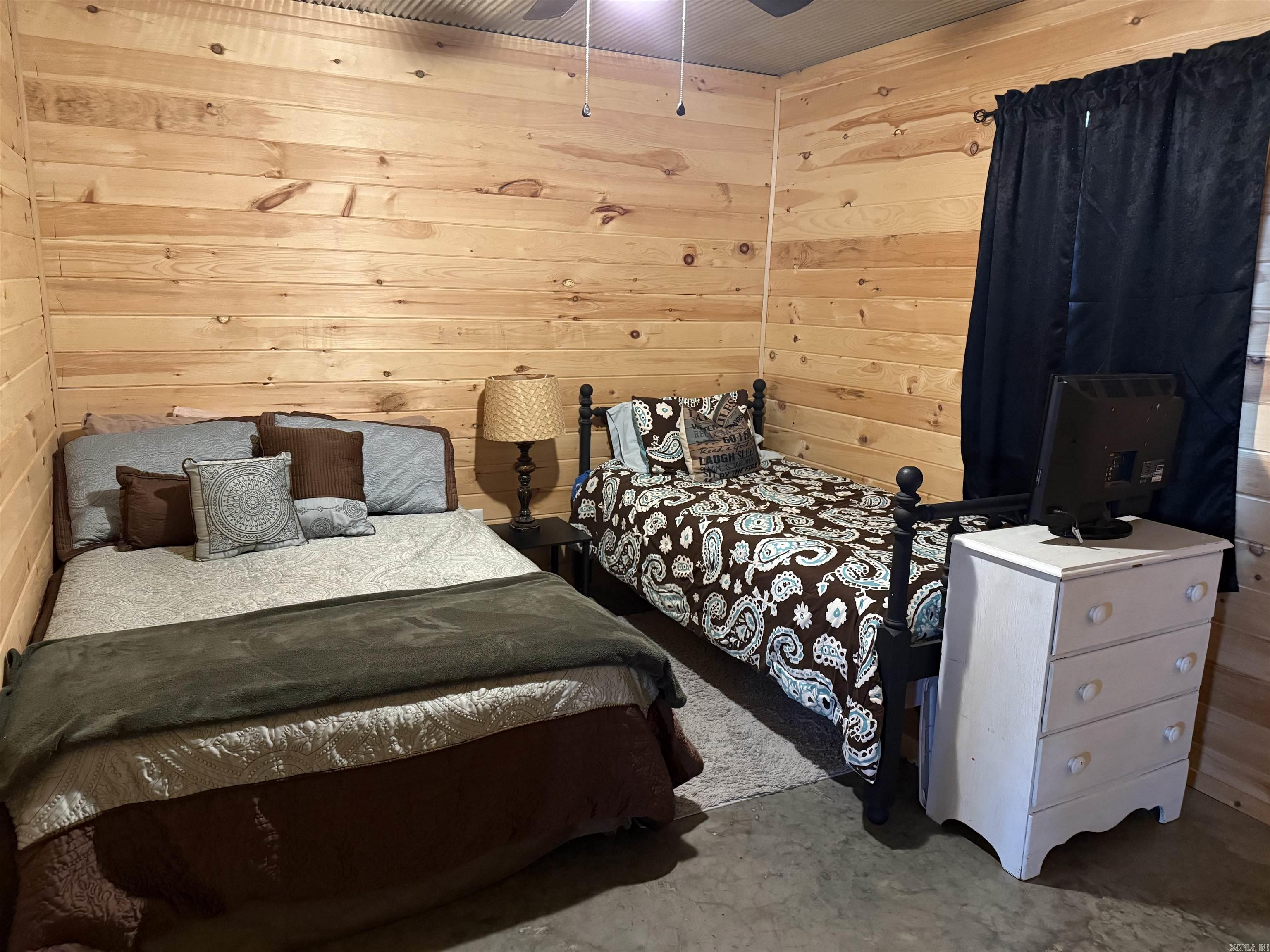 385 Section Line Road Greers Ferry, AR 72067