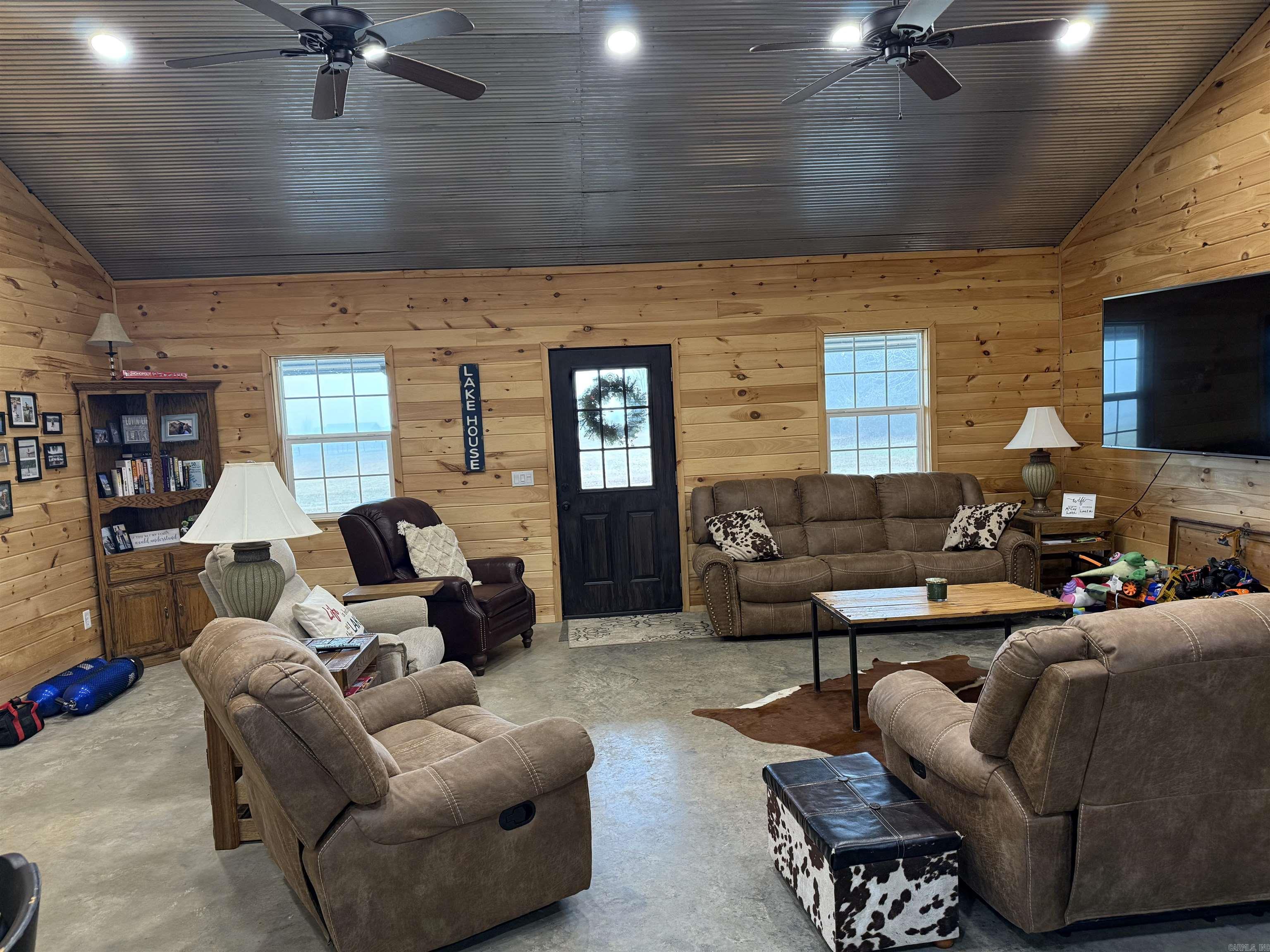385 Section Line Road Greers Ferry, AR 72067
