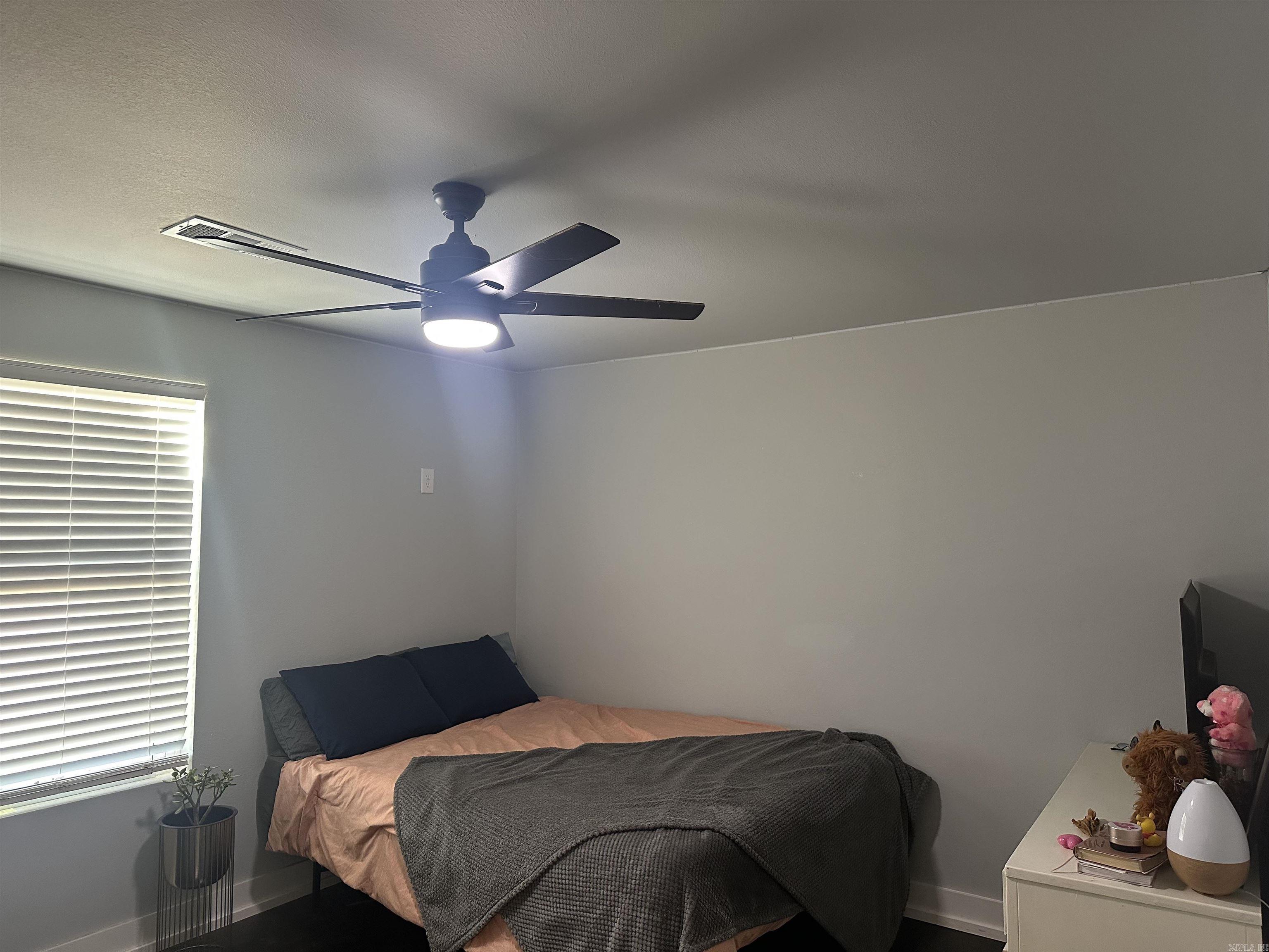 77  Garland Springs  Mt. Vernon, AR