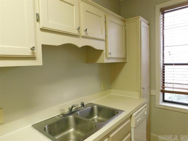 117-121  Daisy L. Gatson Bates  Little Rock, AR