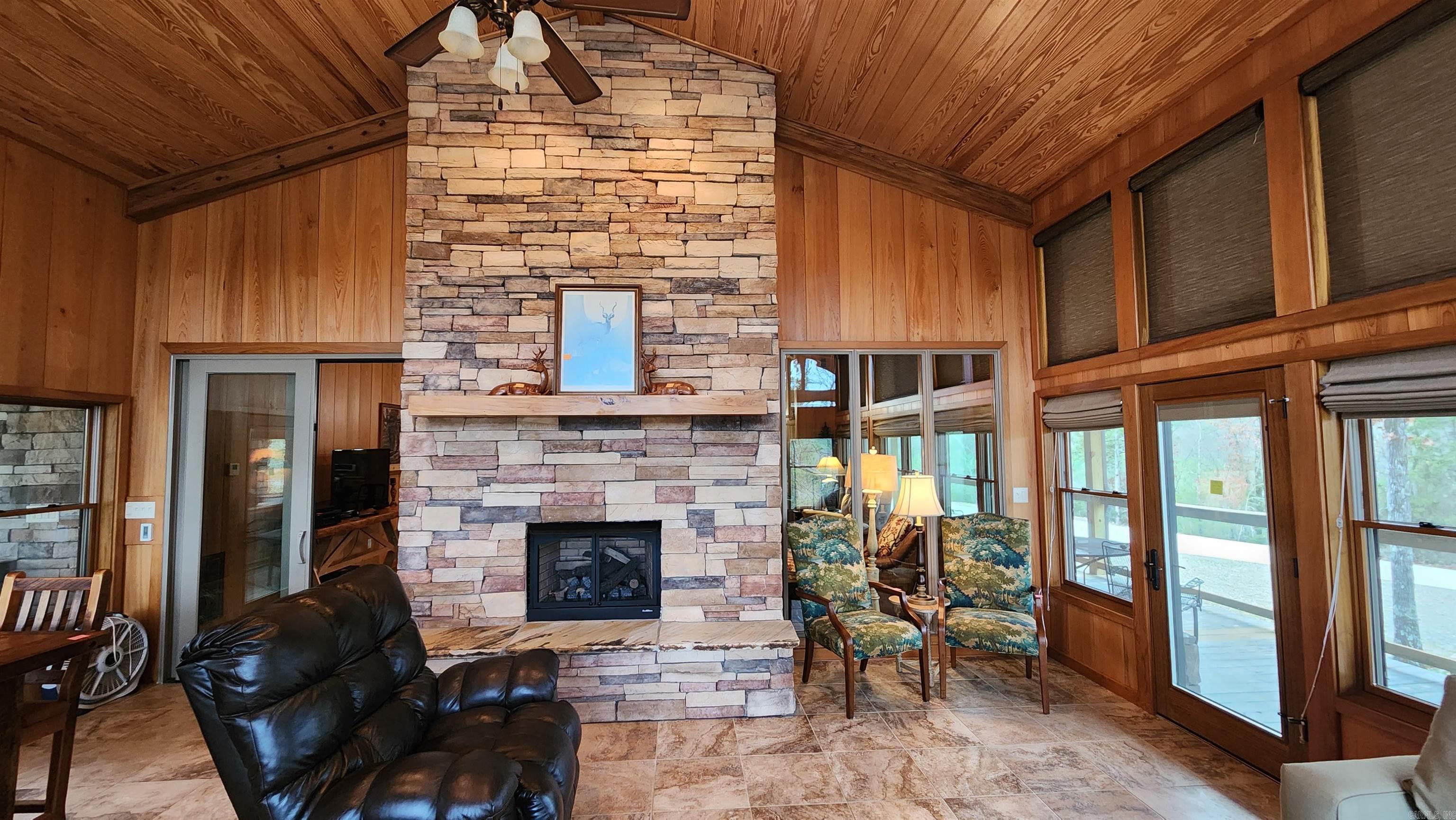 110  Lizard Lane  Story, AR