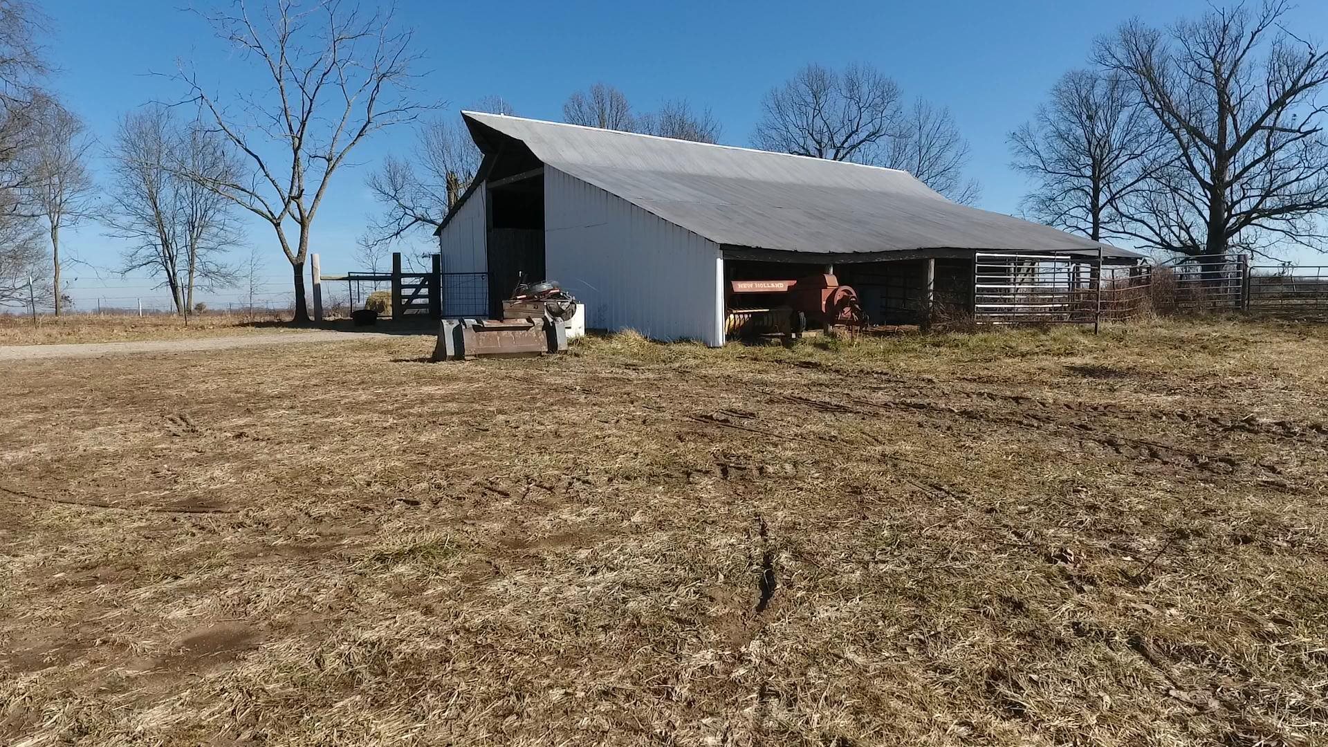 7738 P Highway Highway Koshkonong, MO 65692-7669
