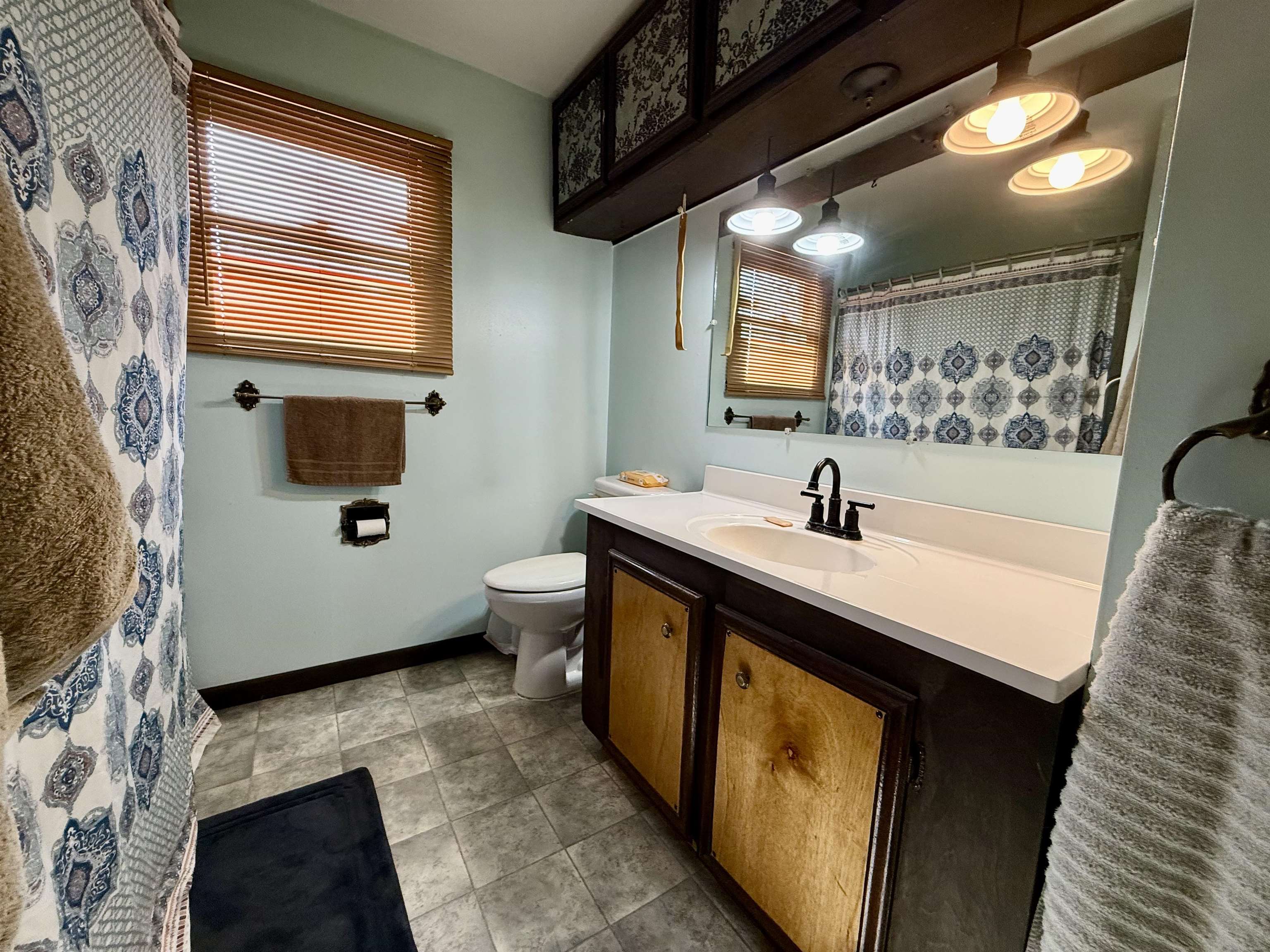 7738 P Highway Highway Koshkonong, MO 65692-7669
