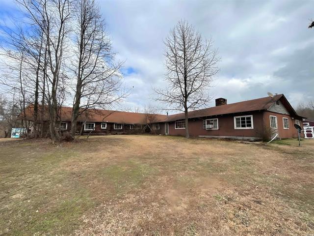 6067  Hwy 71 S  Cove, AR