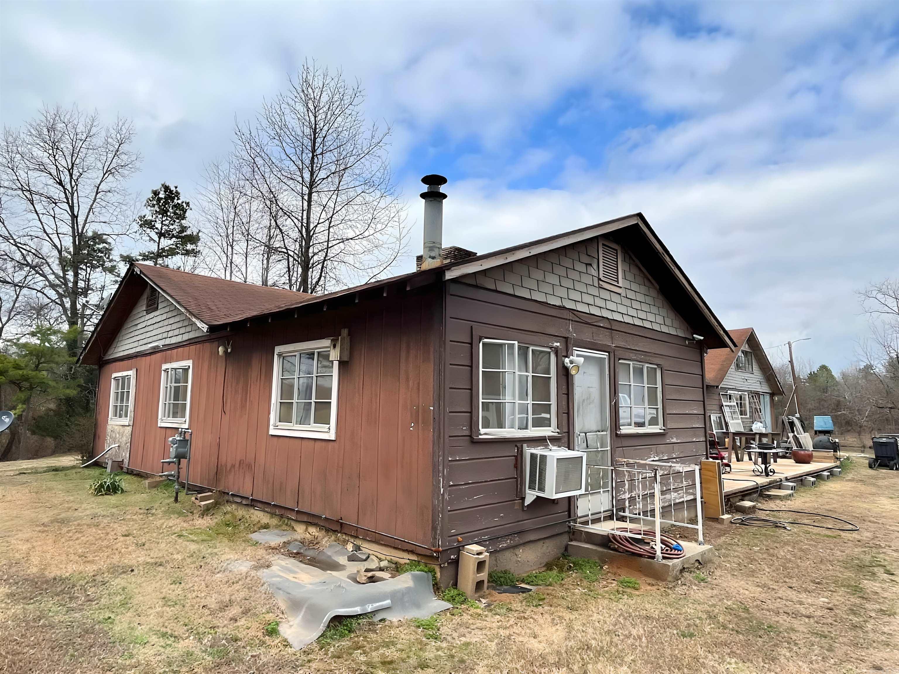 6067  Hwy 71 S  Cove, AR