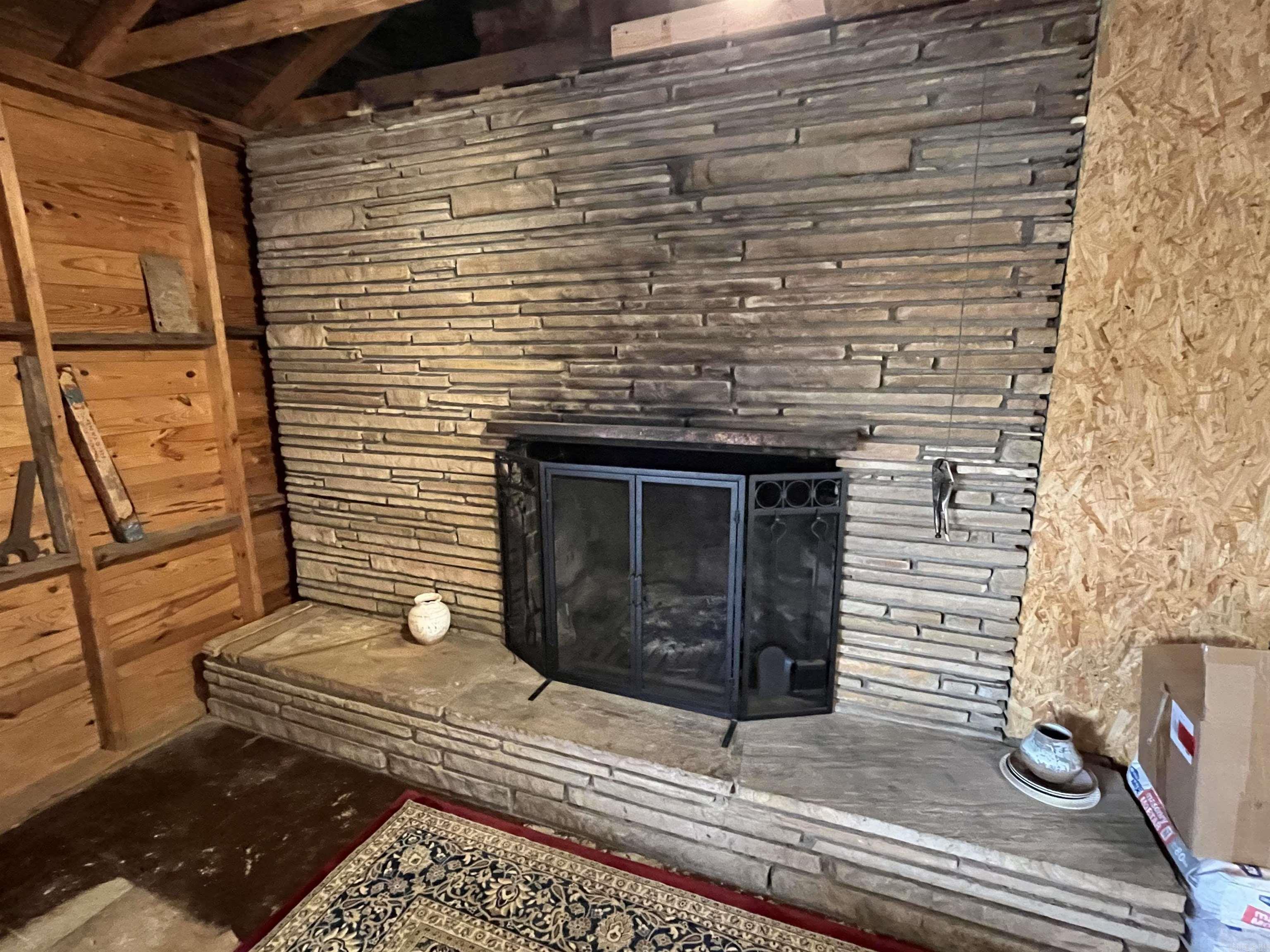6067  Hwy 71 S  Cove, AR