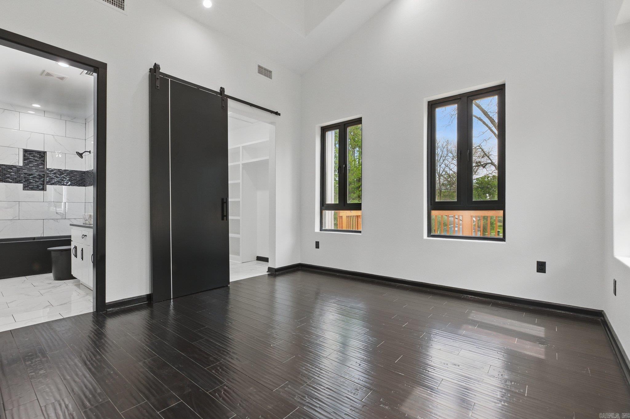 3021  Main  Little Rock, AR