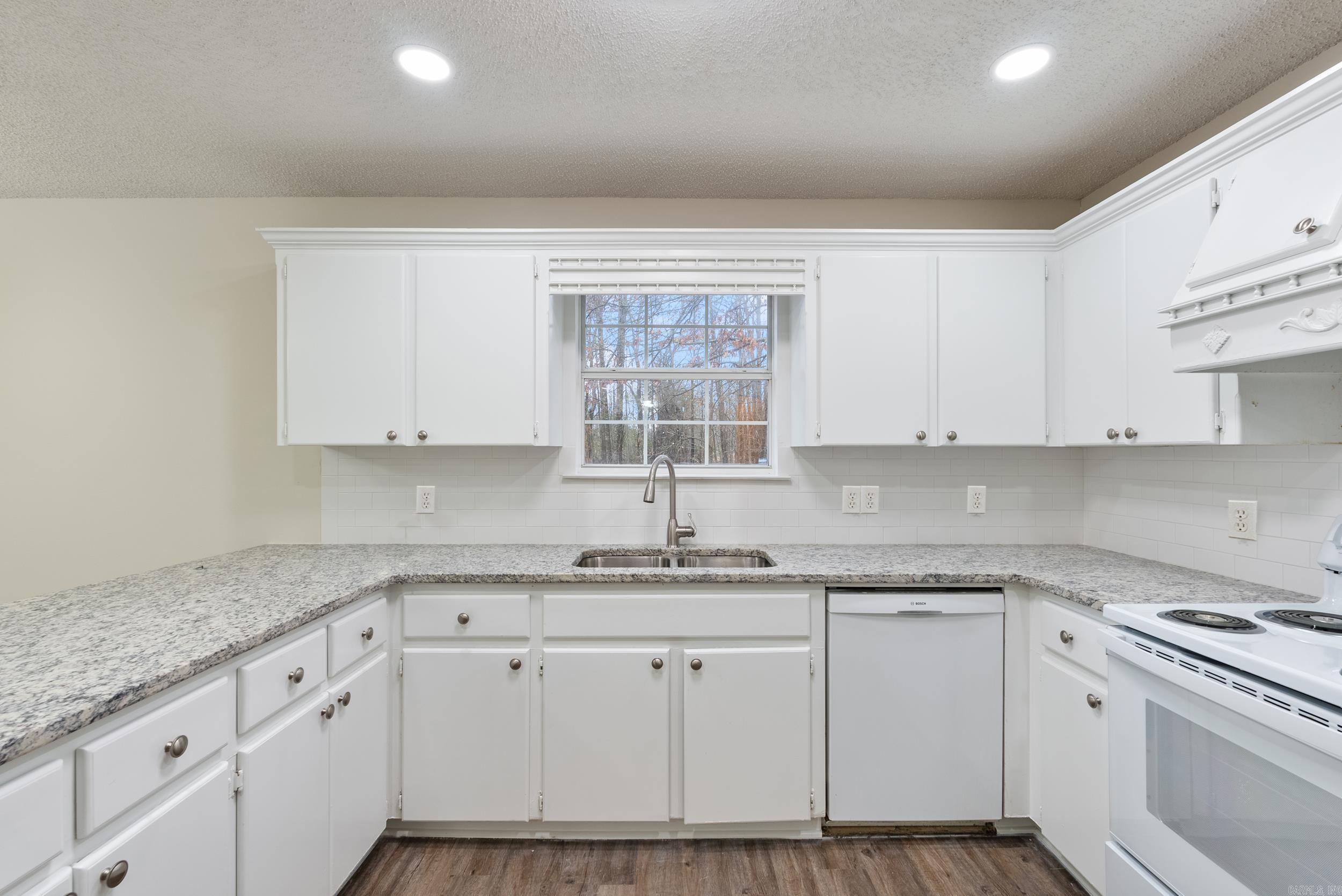7404  Bethel Cutoff  Jacksonville, AR