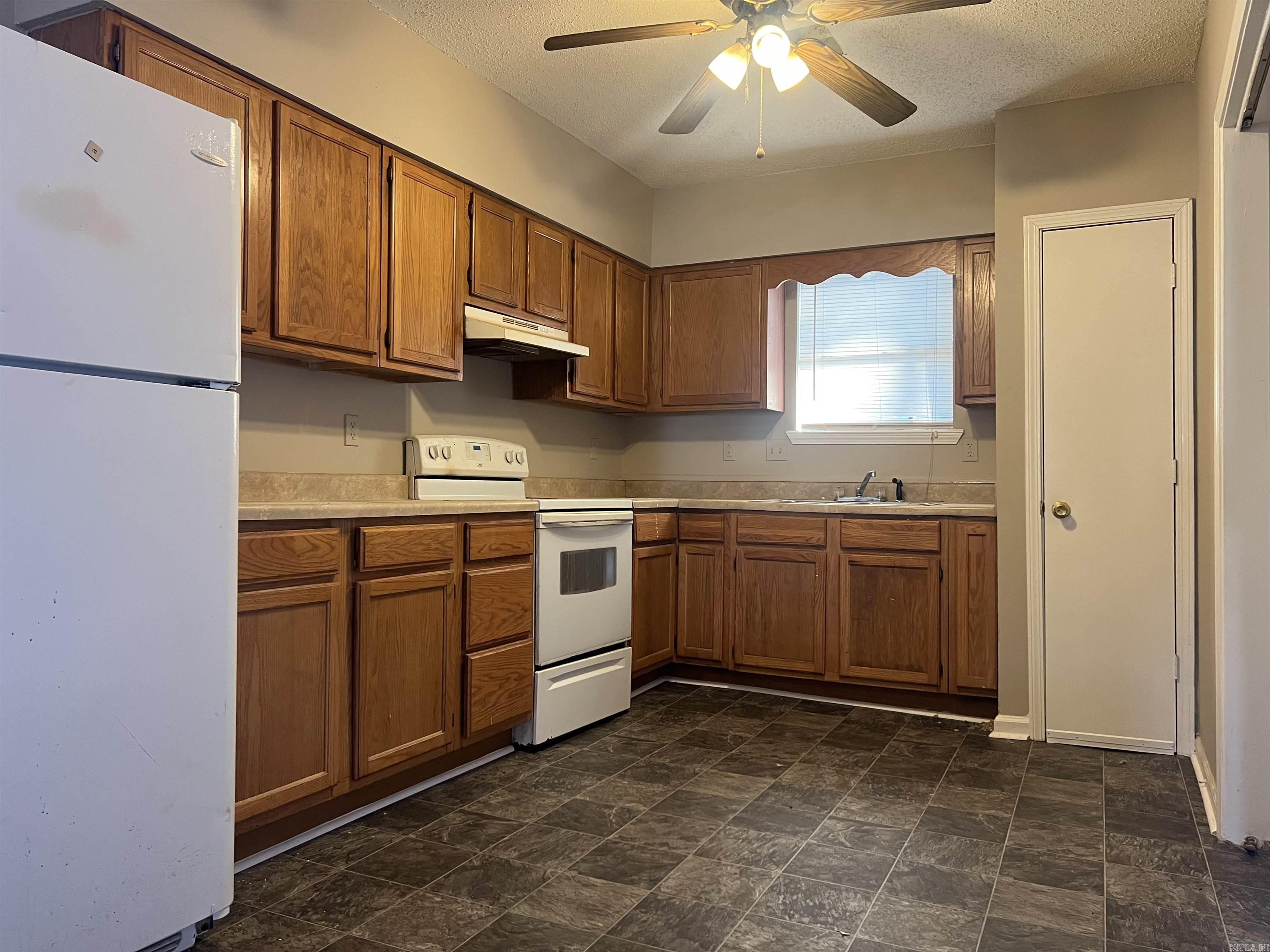 3221  Longcoy  Little Rock, AR