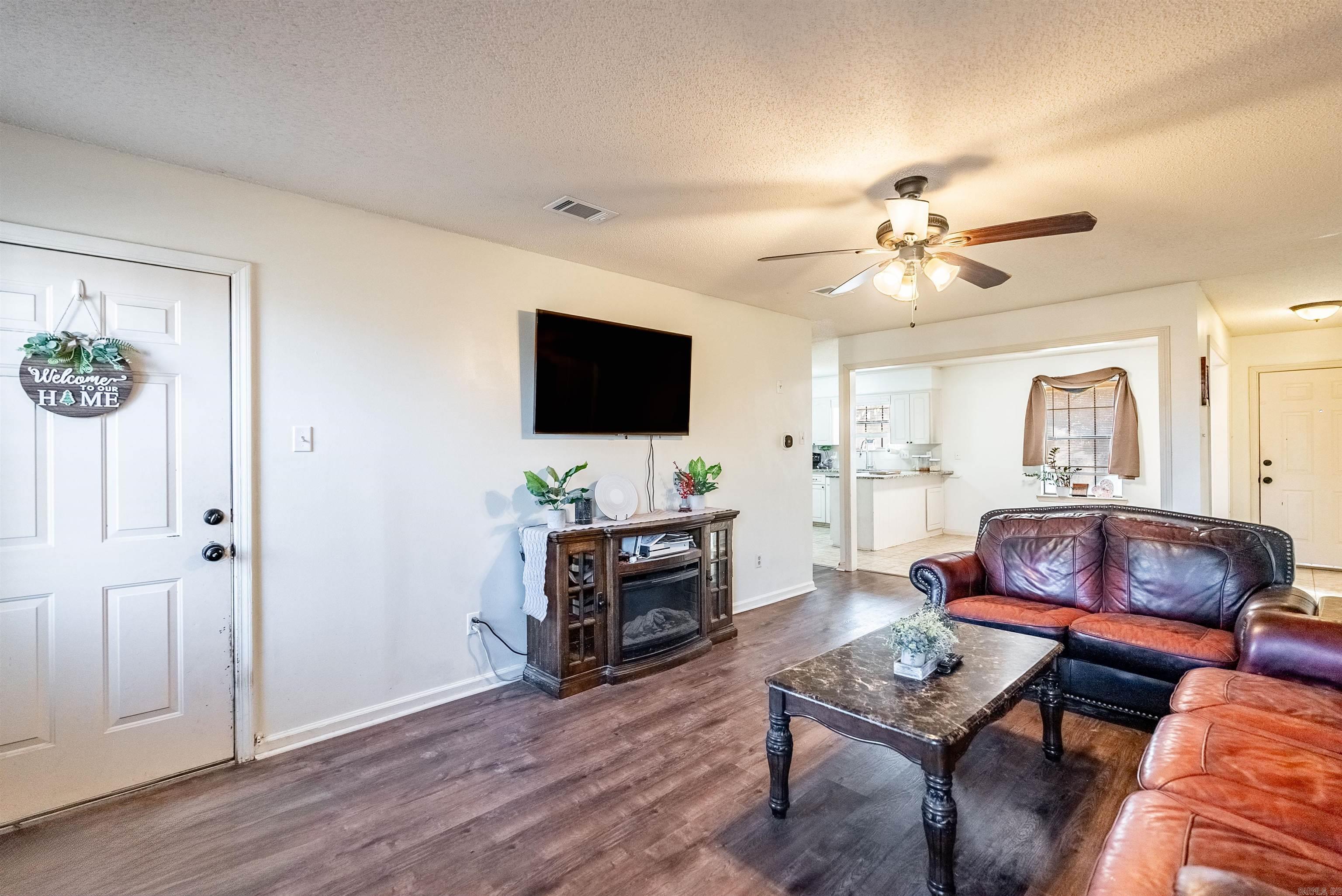 1002  Latigo  Jacksonville, AR