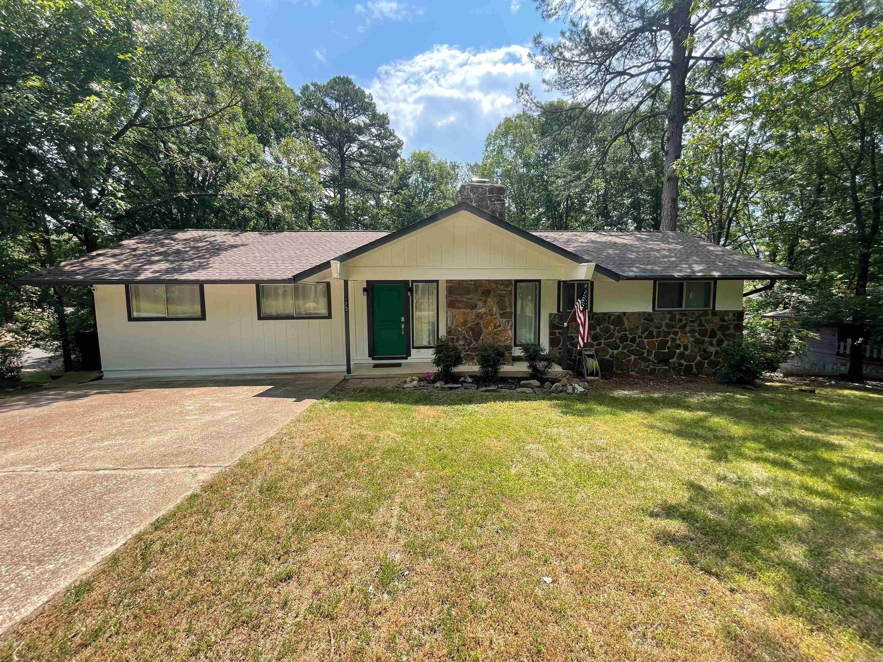 173  Lookout  Fairfield Bay, AR