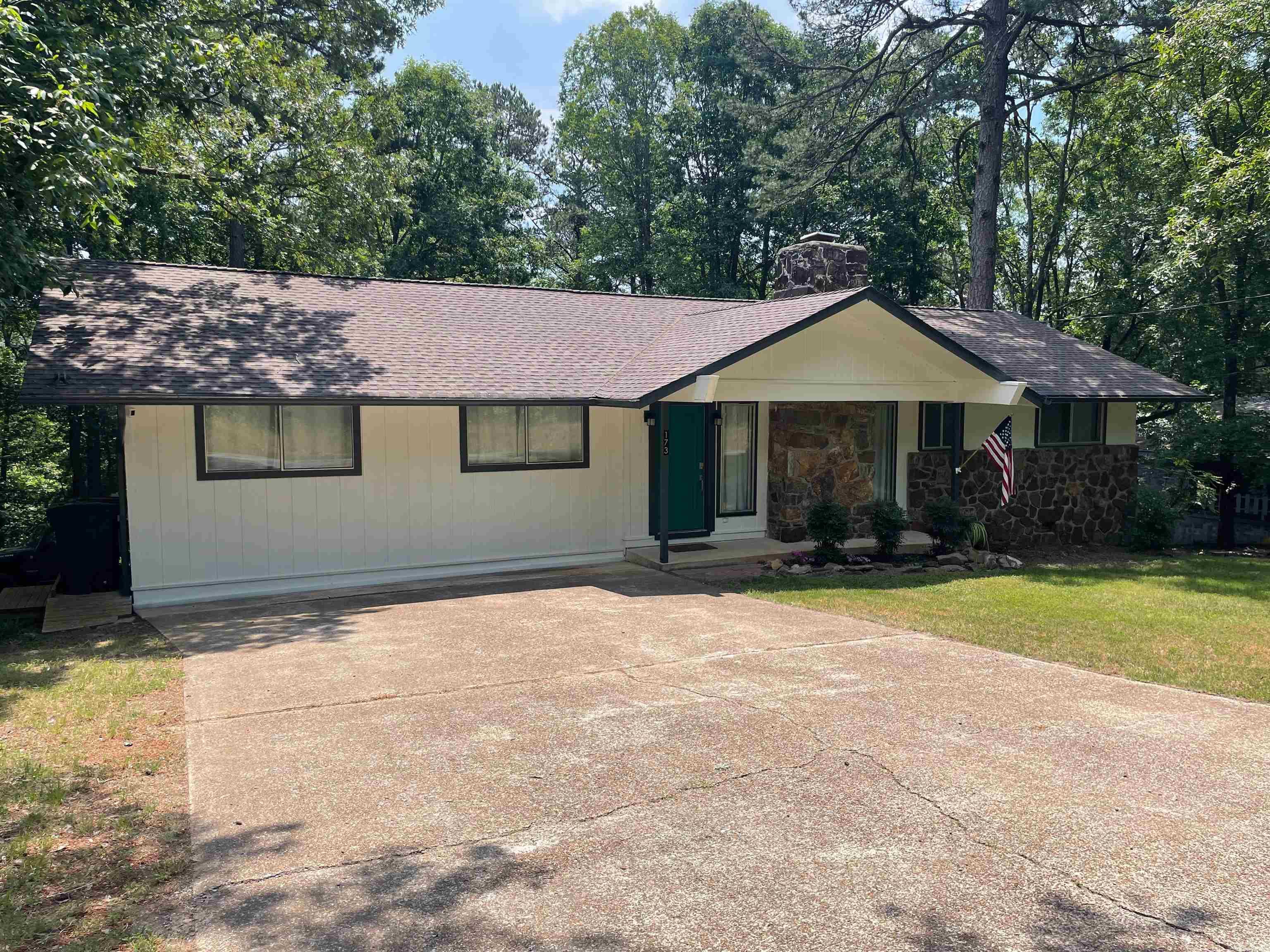 173  Lookout  Fairfield Bay, AR