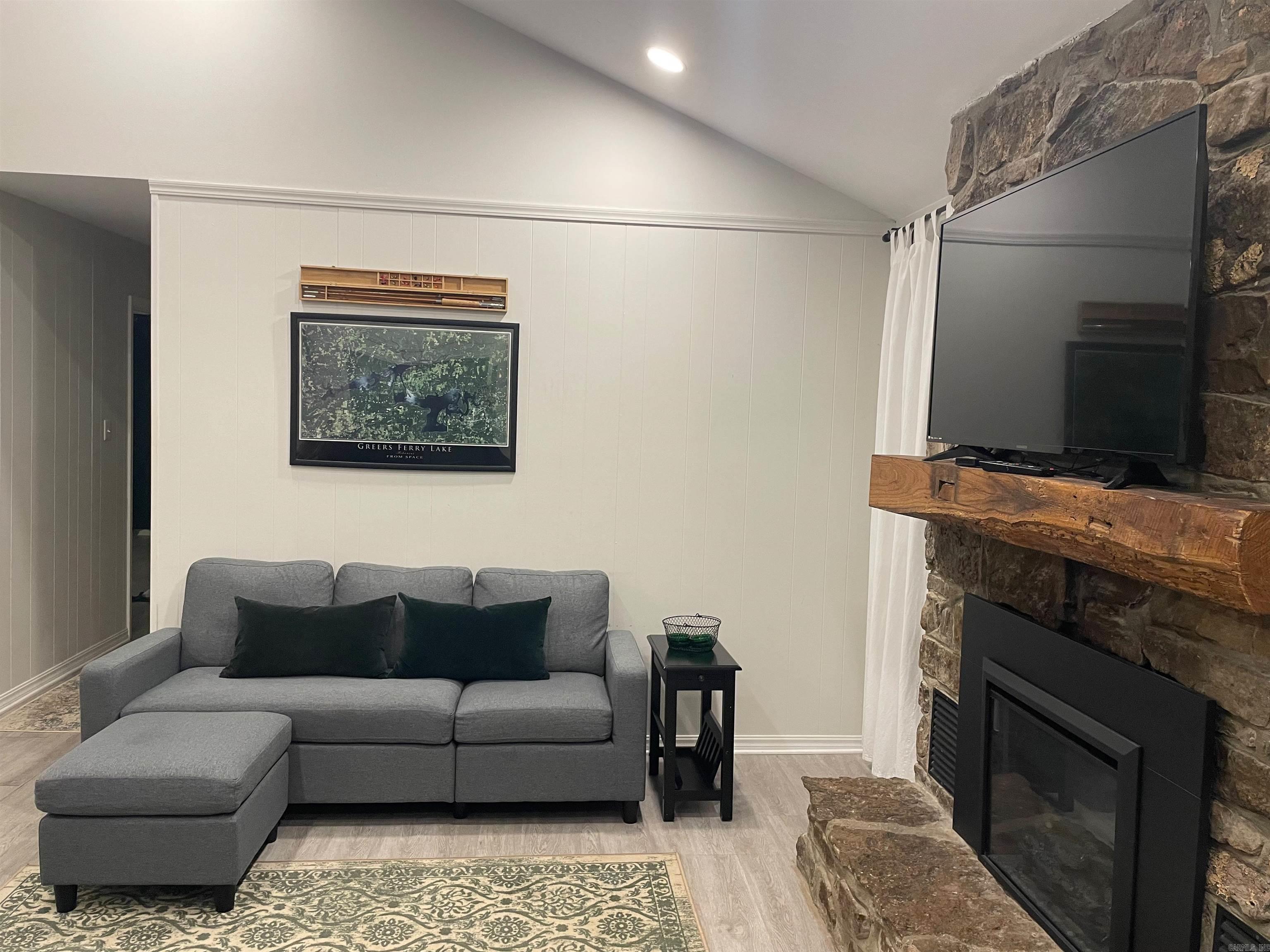 173  Lookout  Fairfield Bay, AR