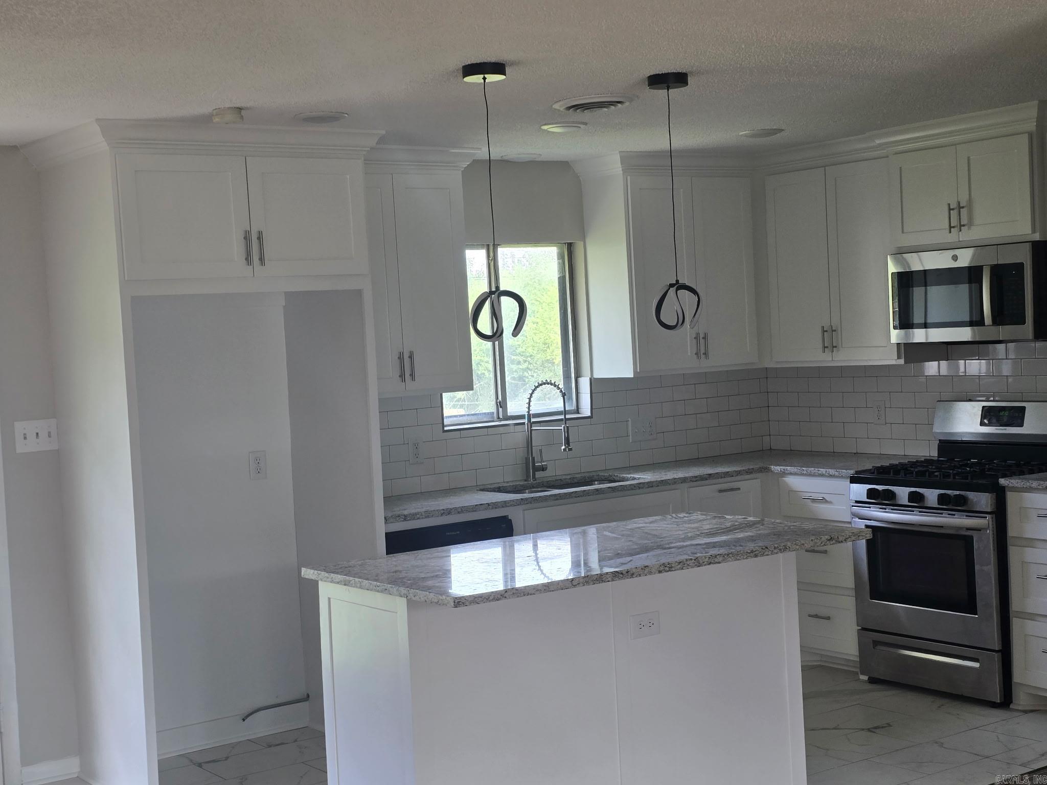 9905  Leatta Dr  North Little Rock, AR