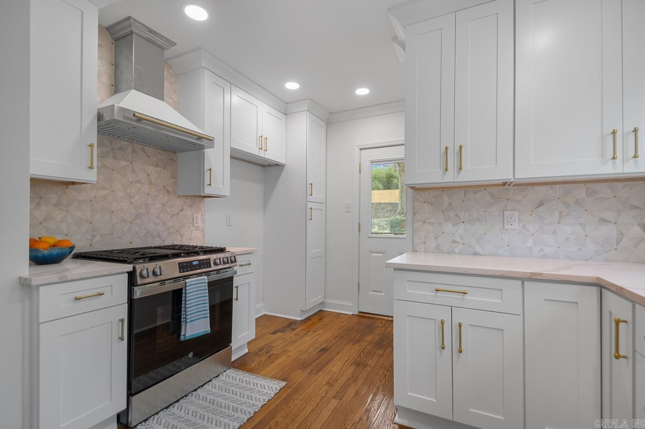 6404 Cantrell Rd Little Rock, AR 72207