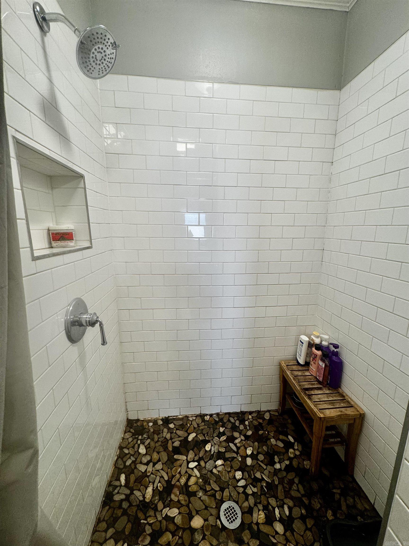 140 Steep Lane Russellville, AR 72802