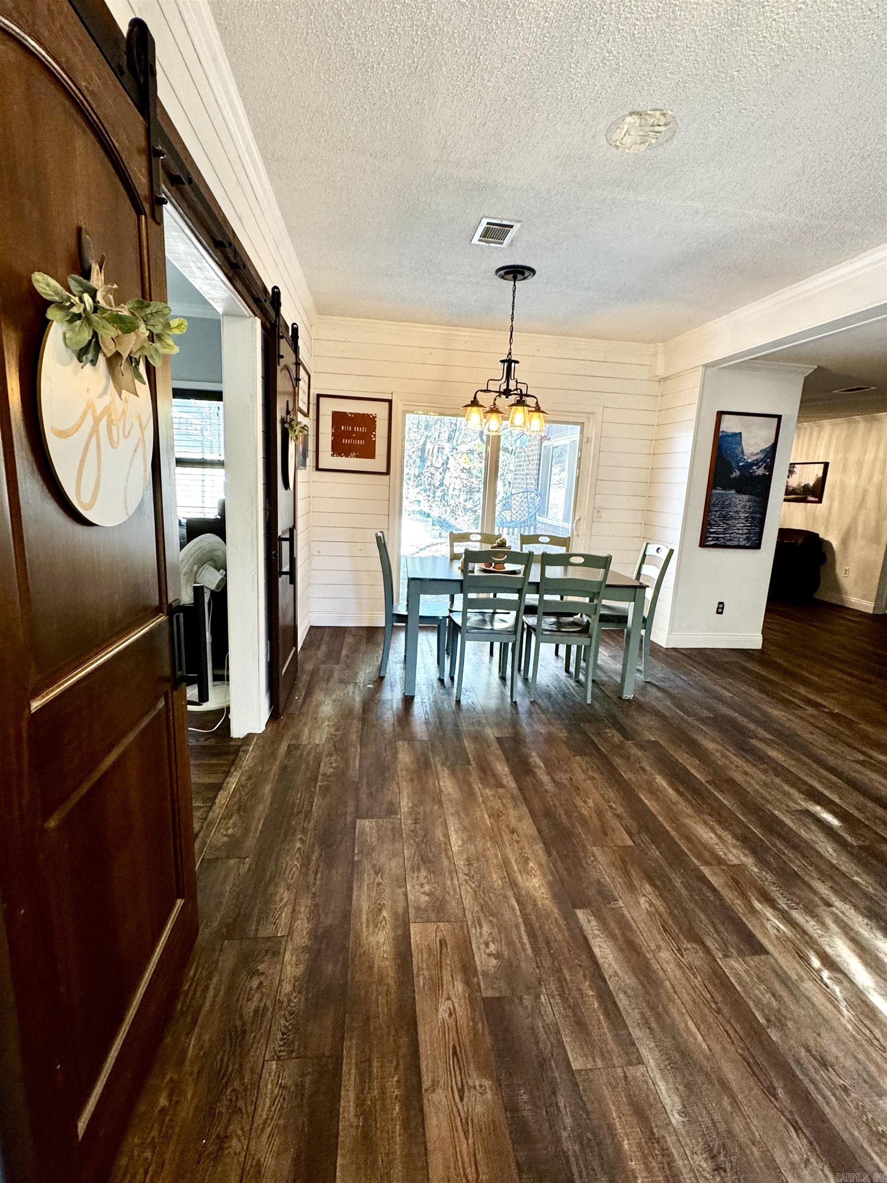 140 Steep Lane Russellville, AR 72802