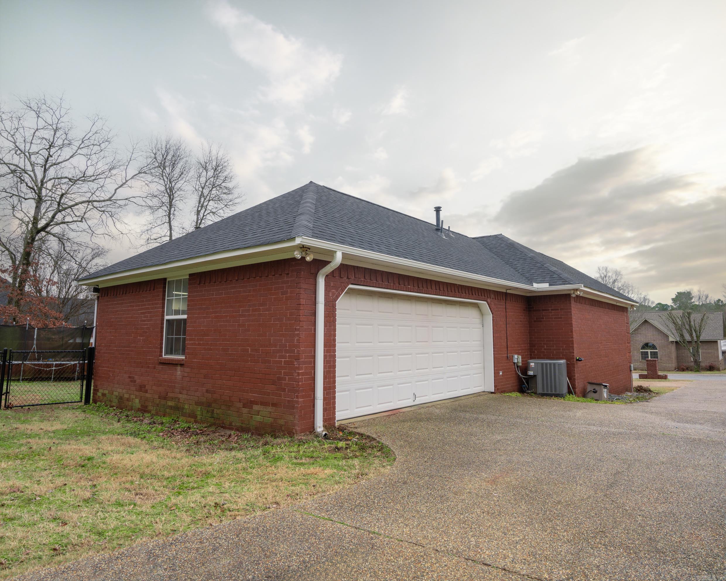 146 White Eagle Hot Springs, AR 71913