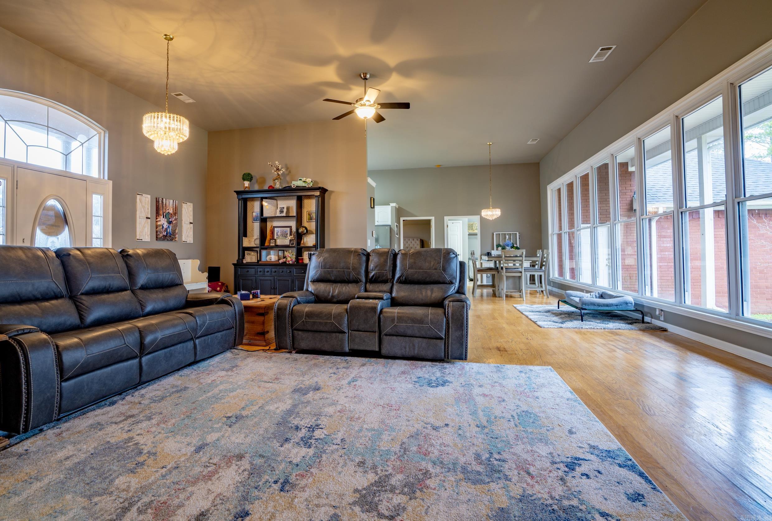 146 White Eagle Hot Springs, AR 71913