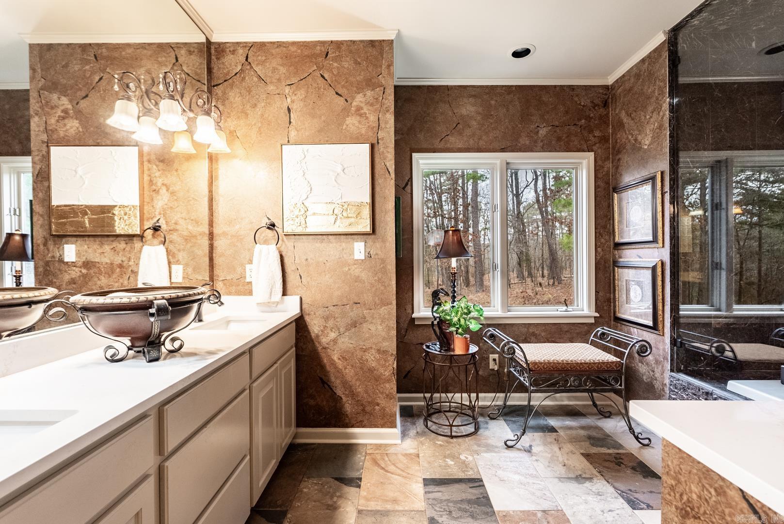 7107  Ferndale Cut Off  Little Rock, AR