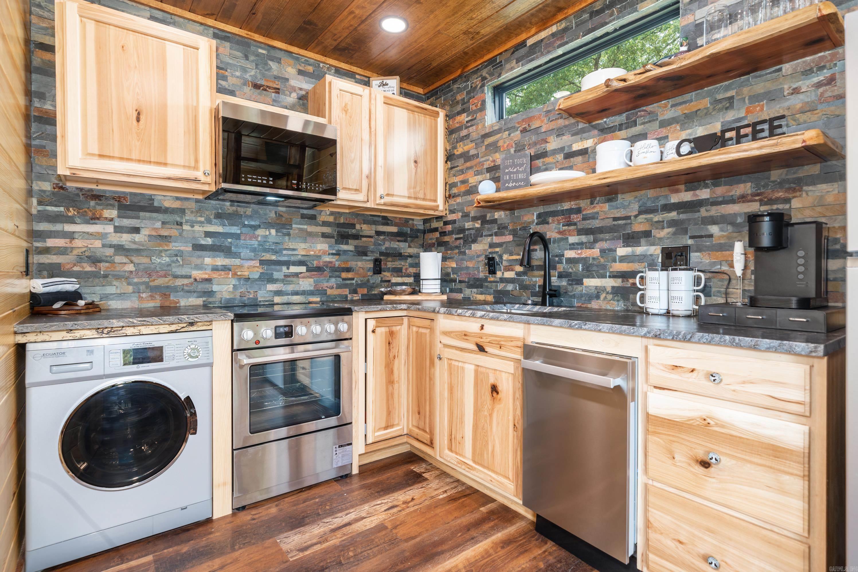 142  Northshore  Hot Springs, AR