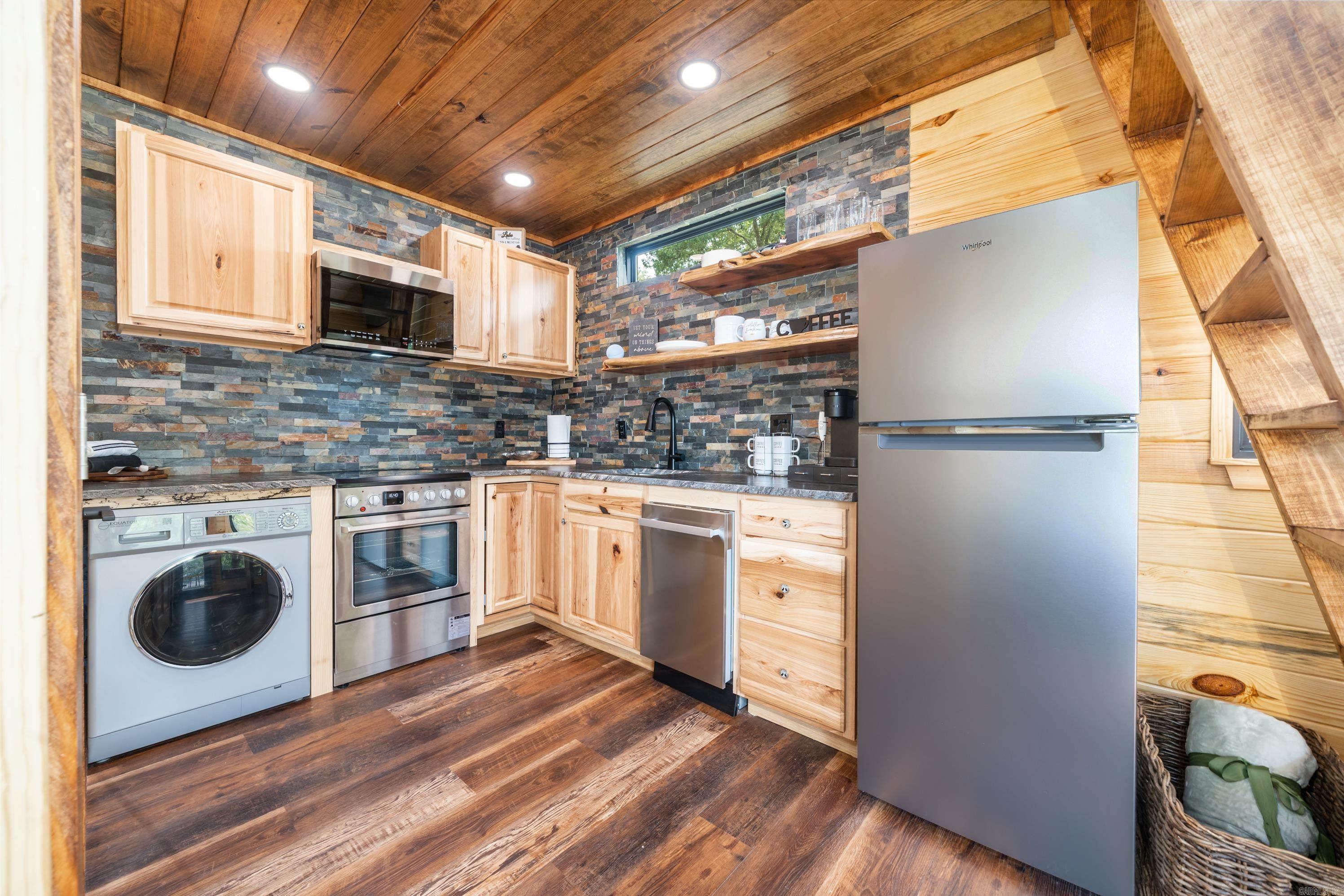 142  Northshore  Hot Springs, AR