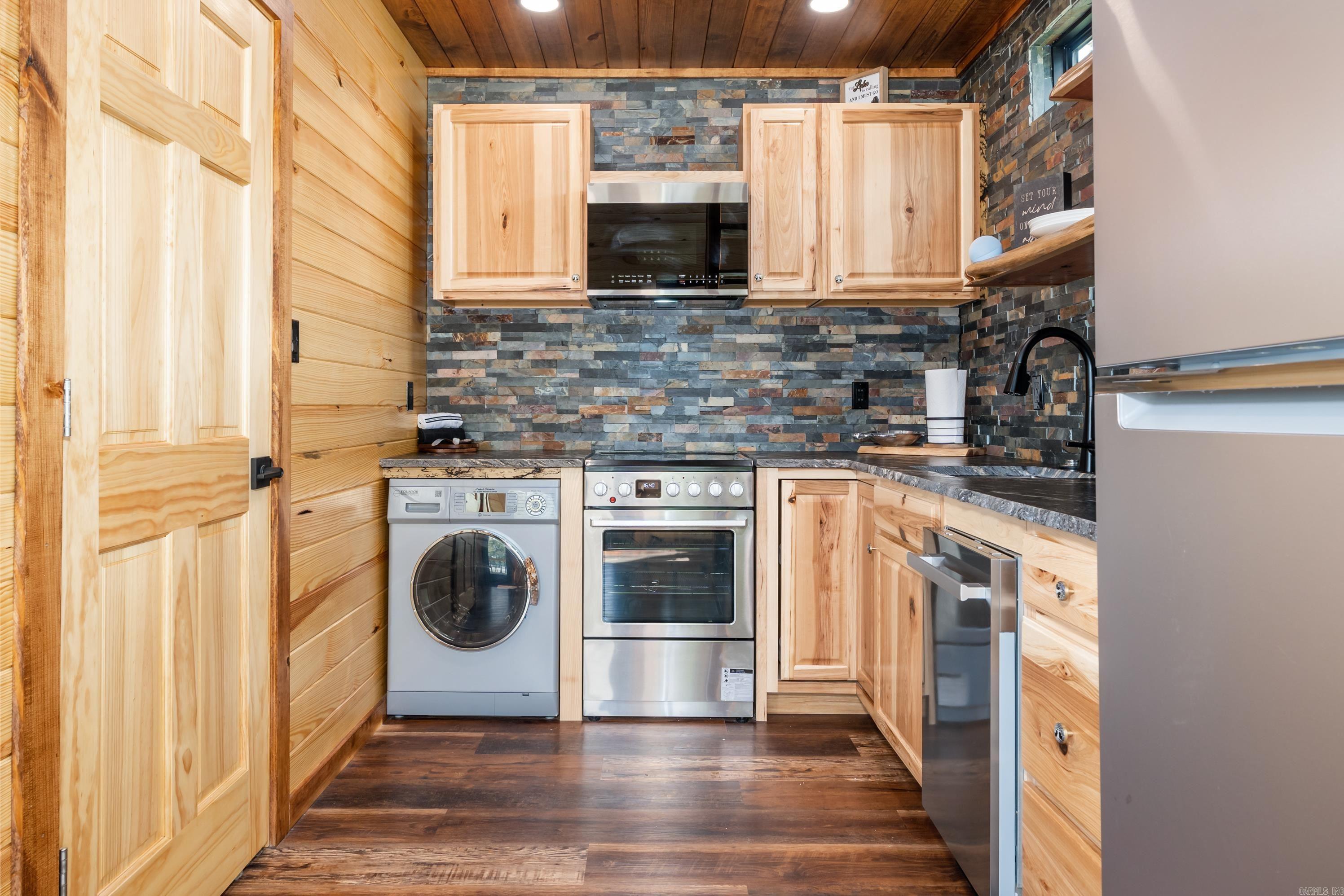 142  Northshore  Hot Springs, AR