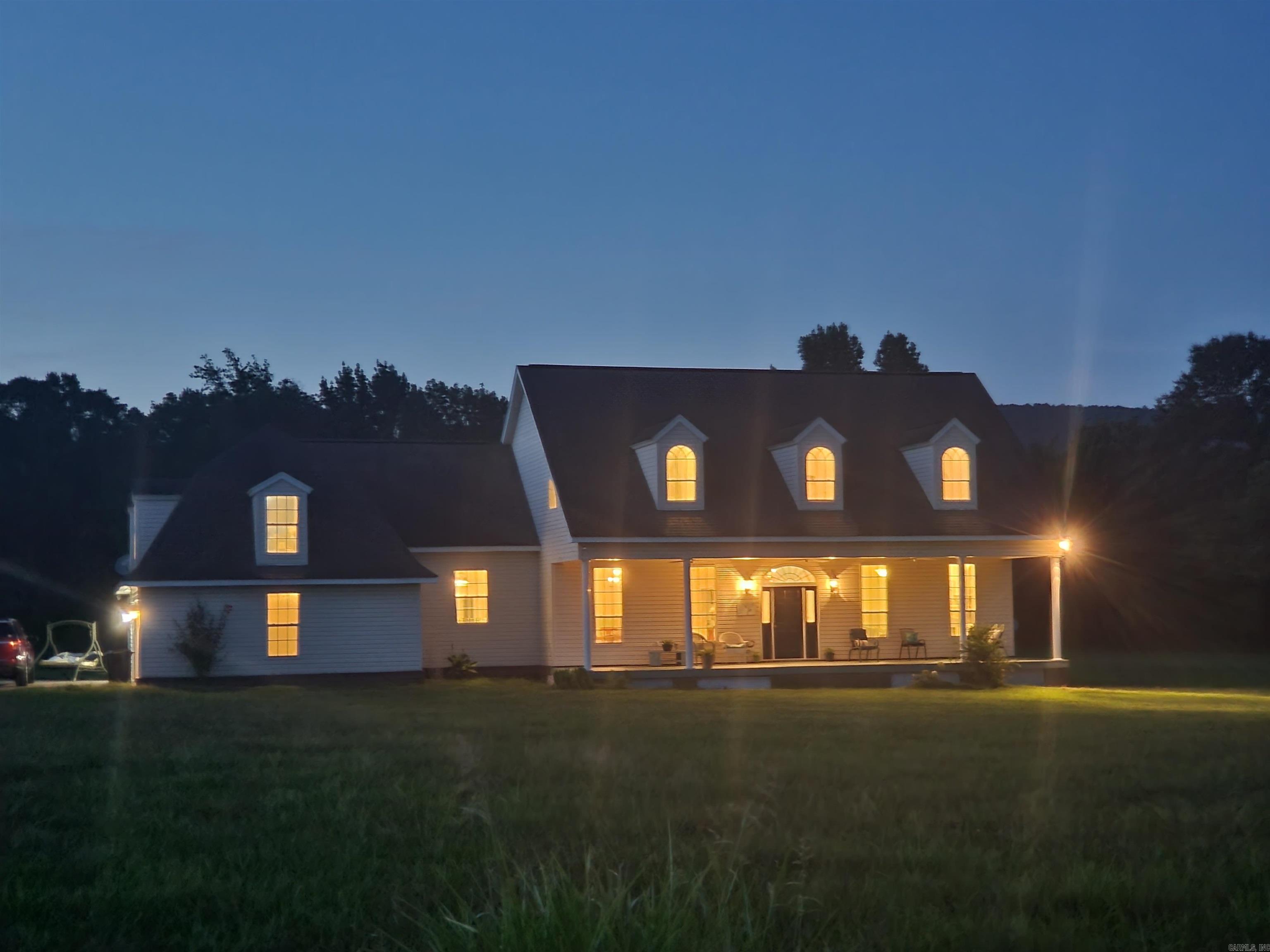 5776  Hwy 8 W  Mena, AR