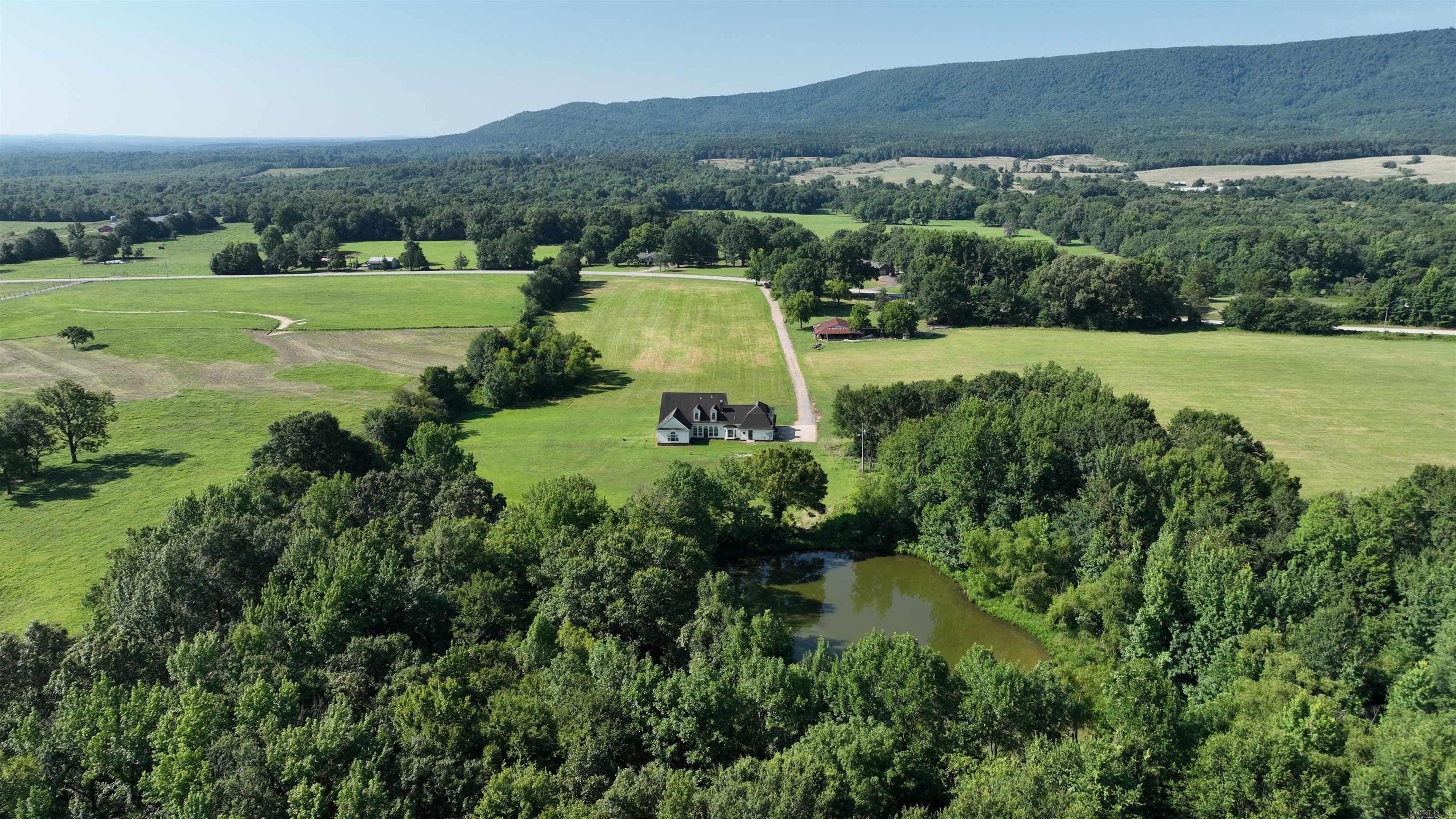 5776  Hwy 8 W  Mena, AR