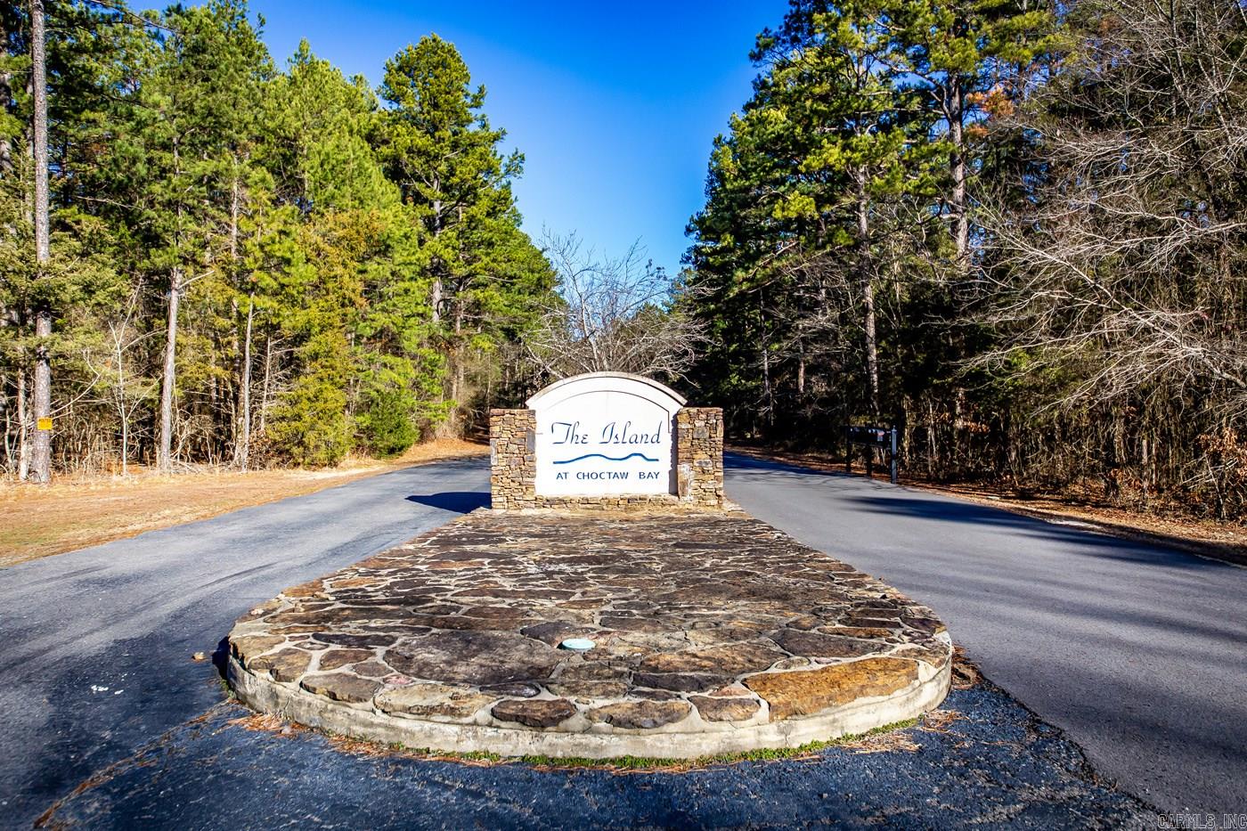 000  WOODS LANE  Clinton, AR