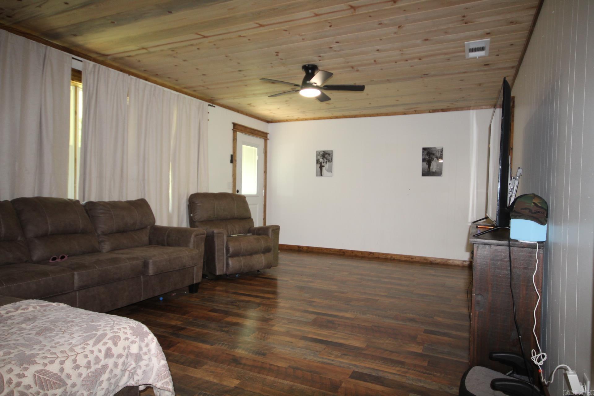 895  Faulkner  New Hope, AR