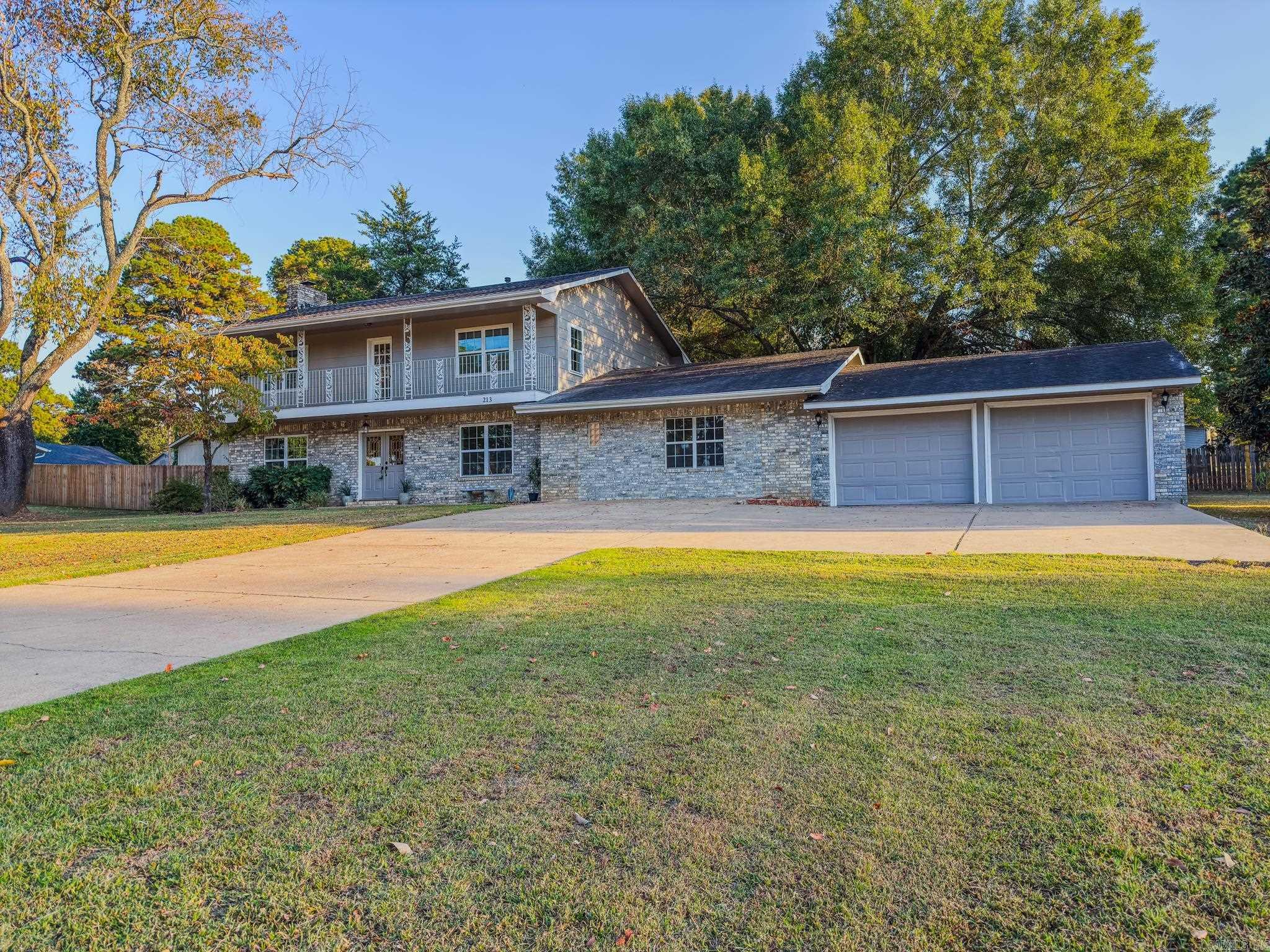 213 N Shore dr 213 N Shore Dr Russellville, AR
