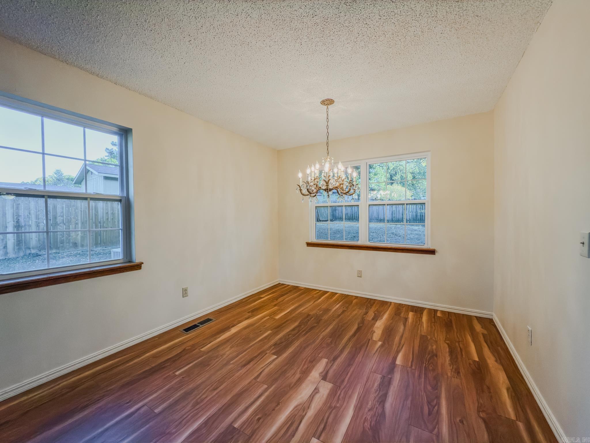 213 N Shore dr 213 N Shore Dr Russellville, AR