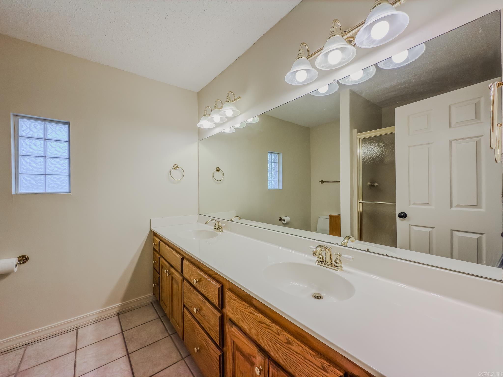 213 N Shore dr 213 N Shore Dr Russellville, AR