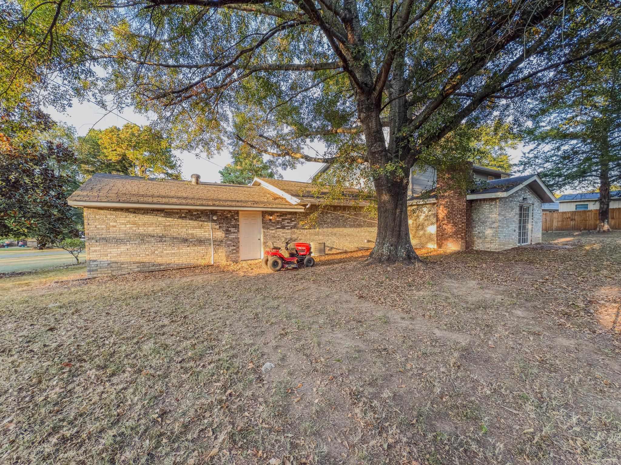 213 N Shore dr 213 N Shore Dr Russellville, AR