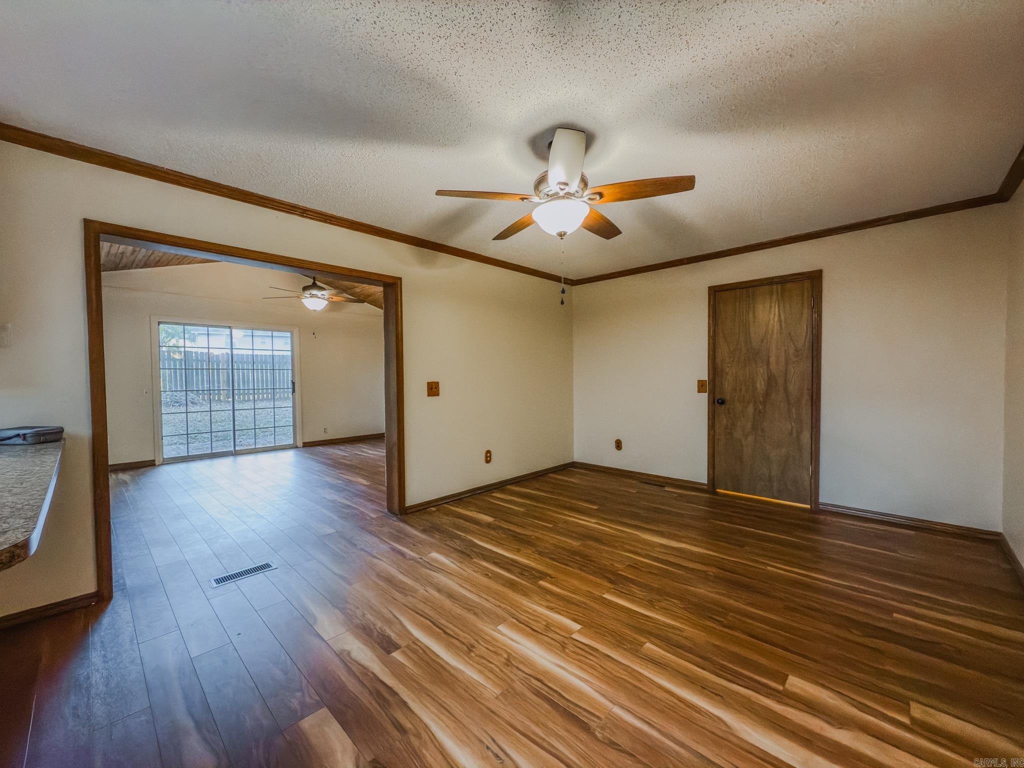 213 N Shore dr 213 N Shore Dr Russellville, AR